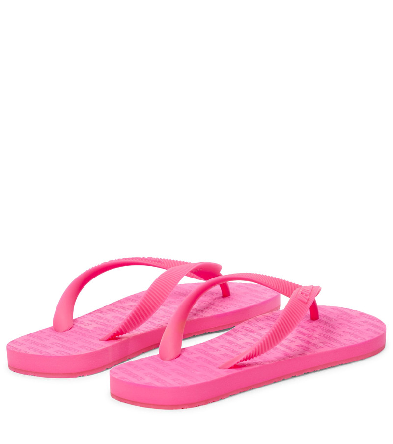 VETEMENTS Logo thong sandals outlook