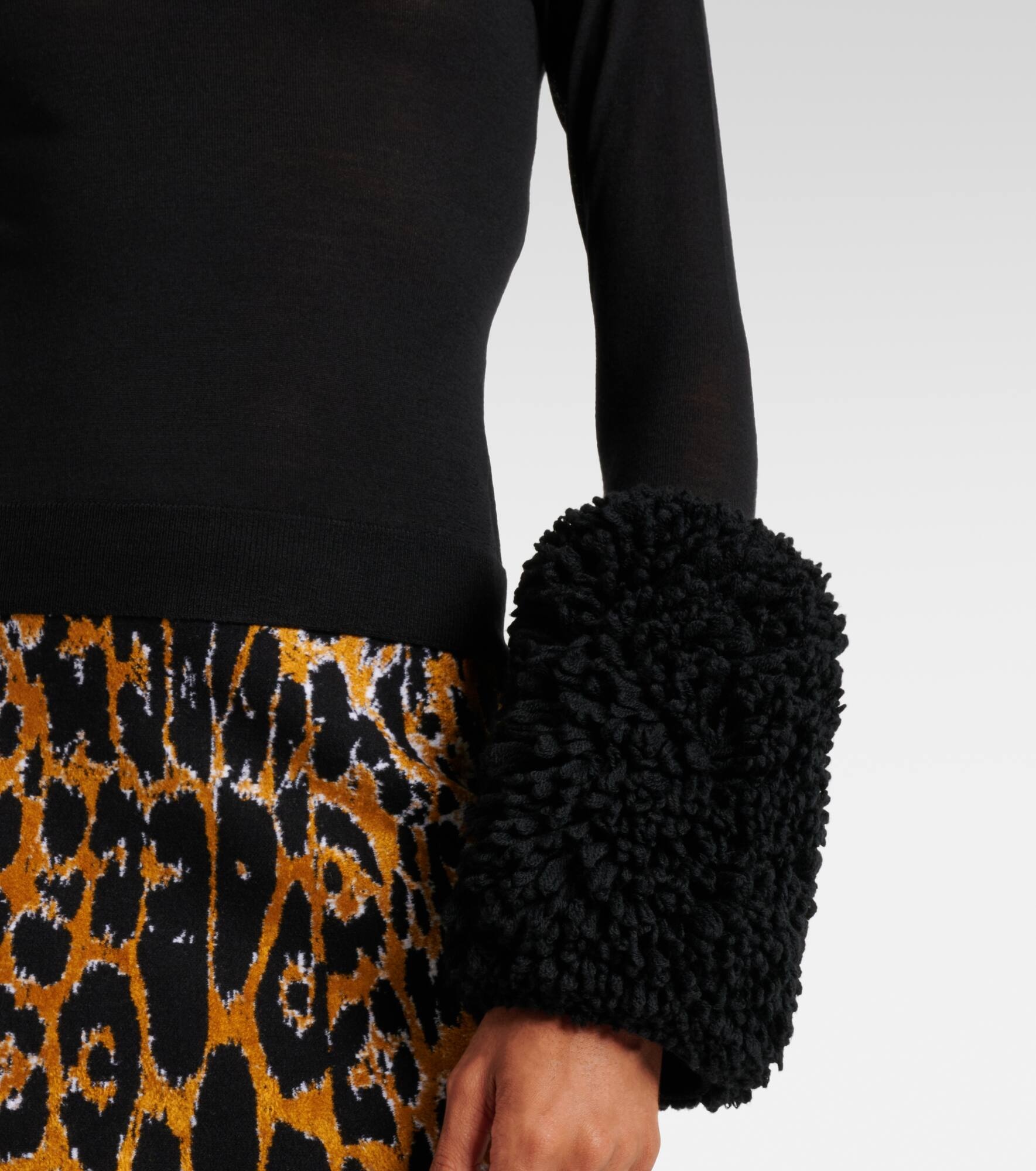 Faux fur-trimmed wool turtleneck top - 5