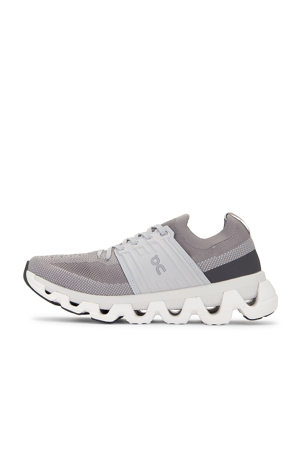 ZAPATILLA DEPORTIVA CLOUDSWIFT - 5