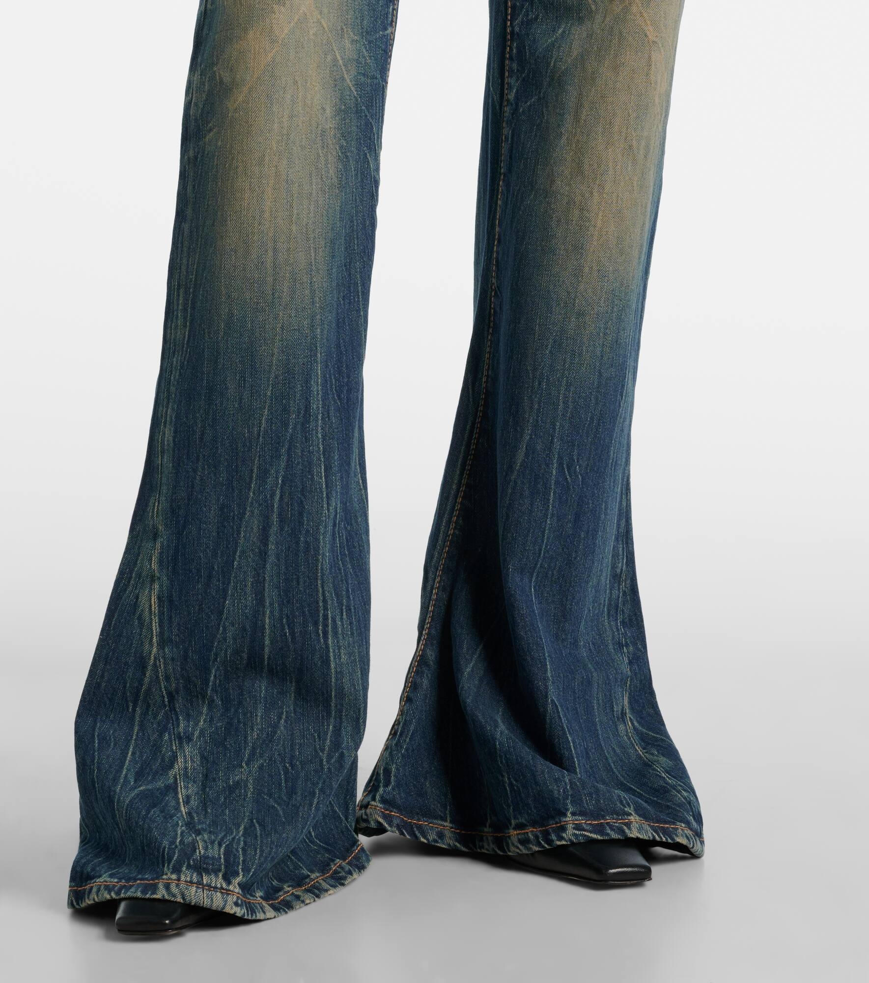 2024F high-rise bootcut jeans - 5