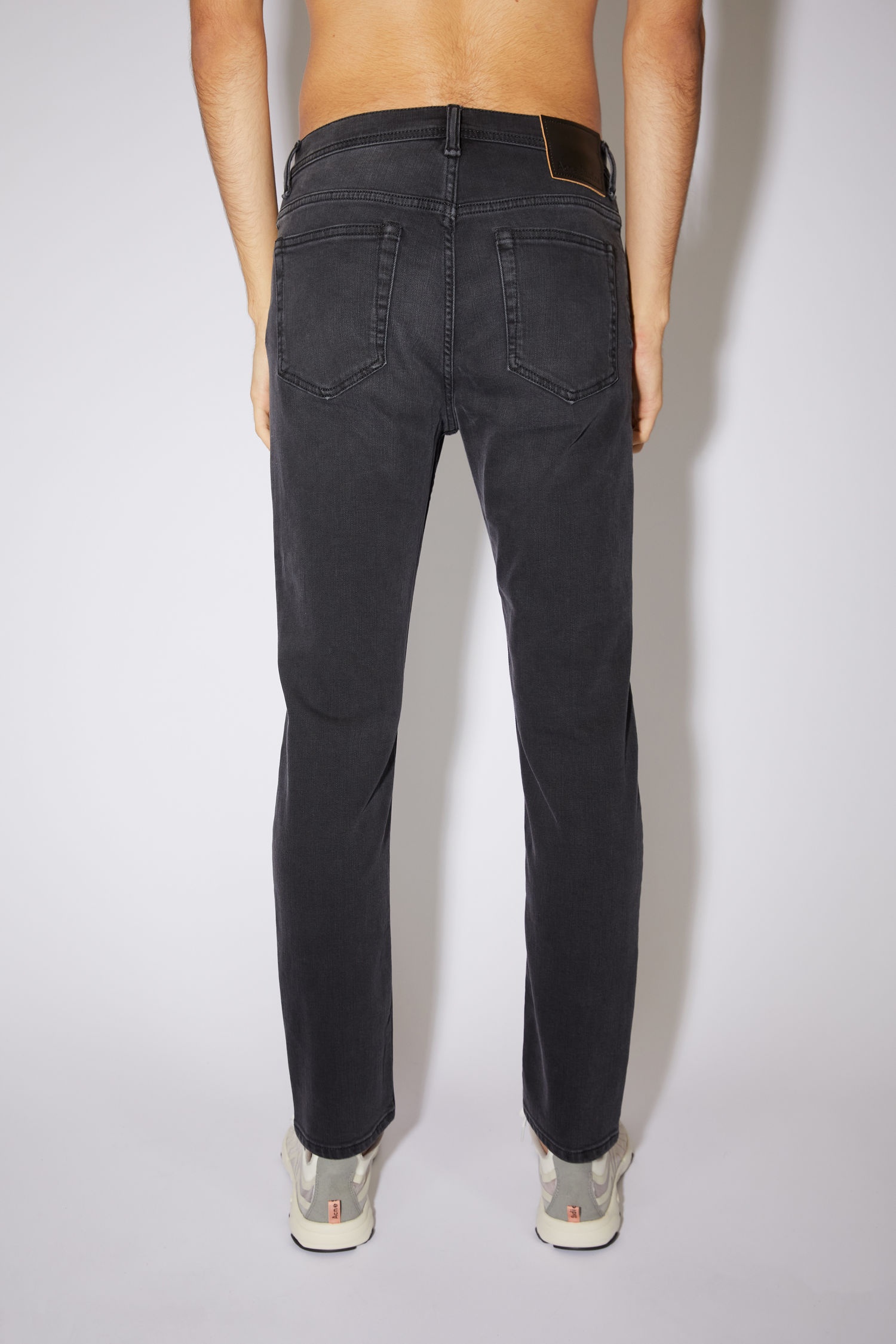 Slim tapered jeans - Used black - 3