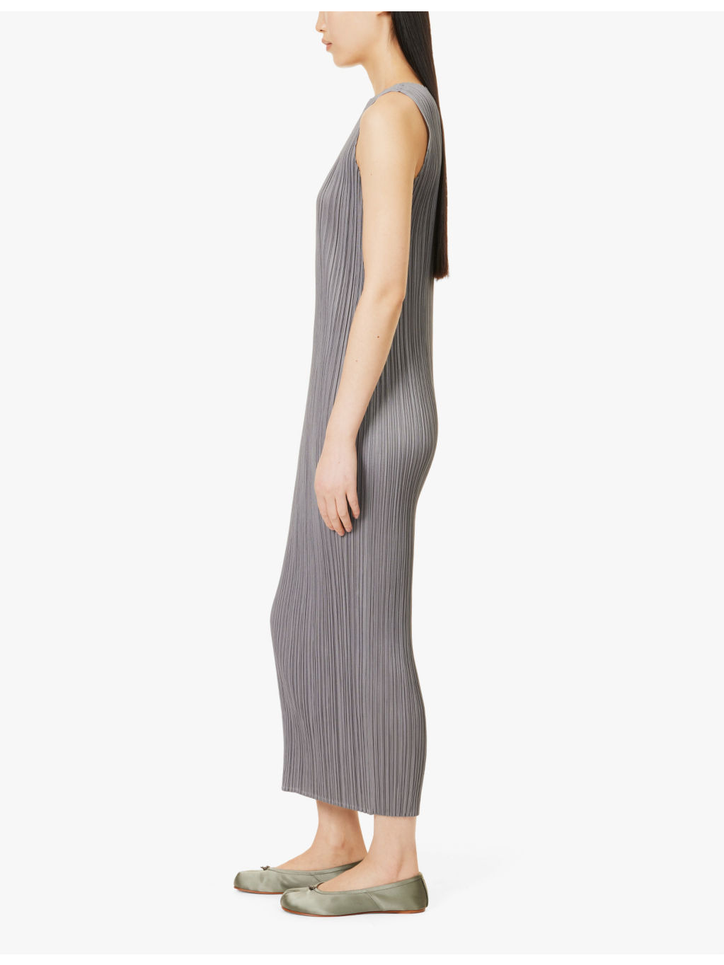 Pleated round-neck knitted midi dress - 3