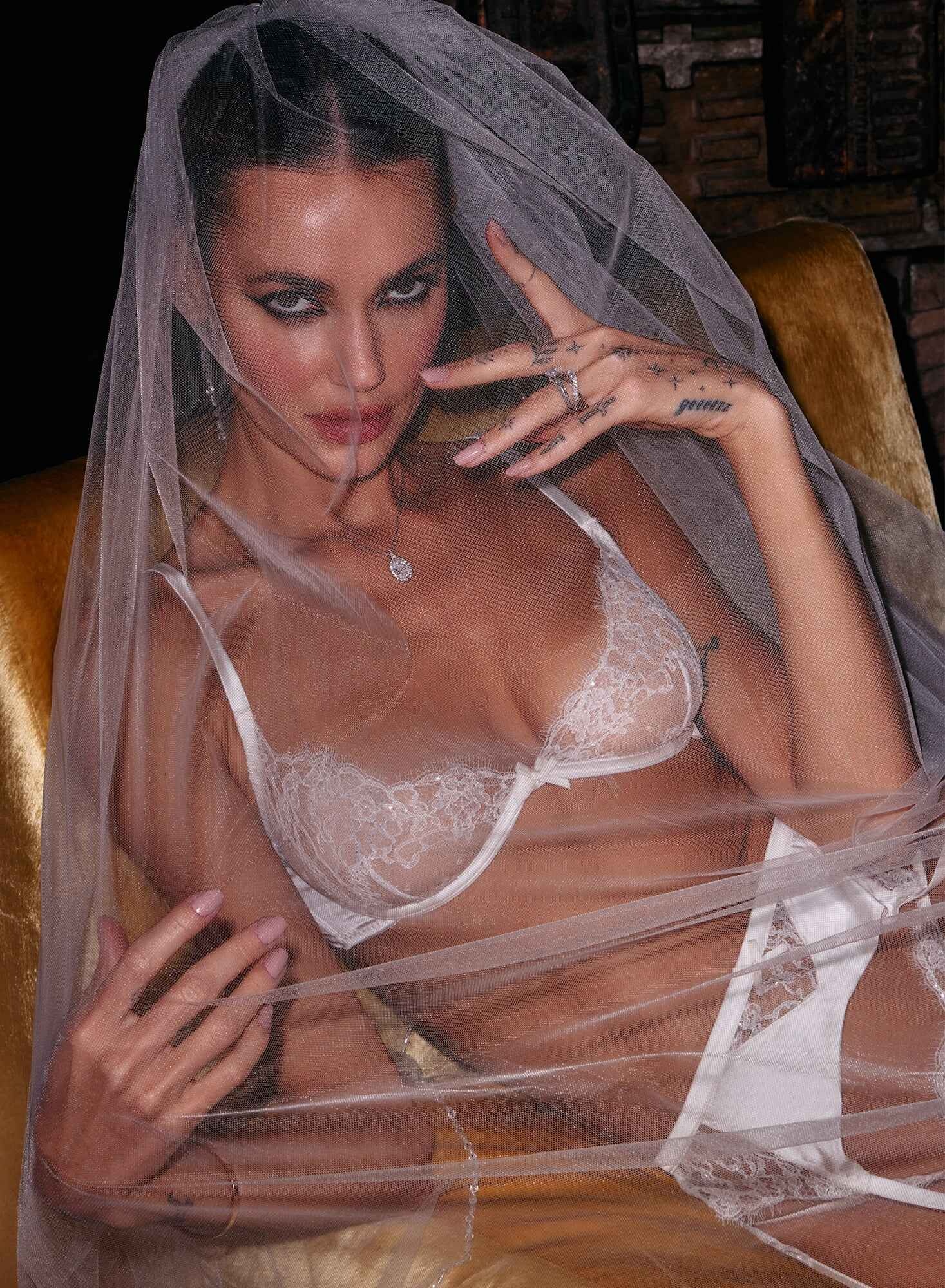 Daphne Lace Garter Belt - 8