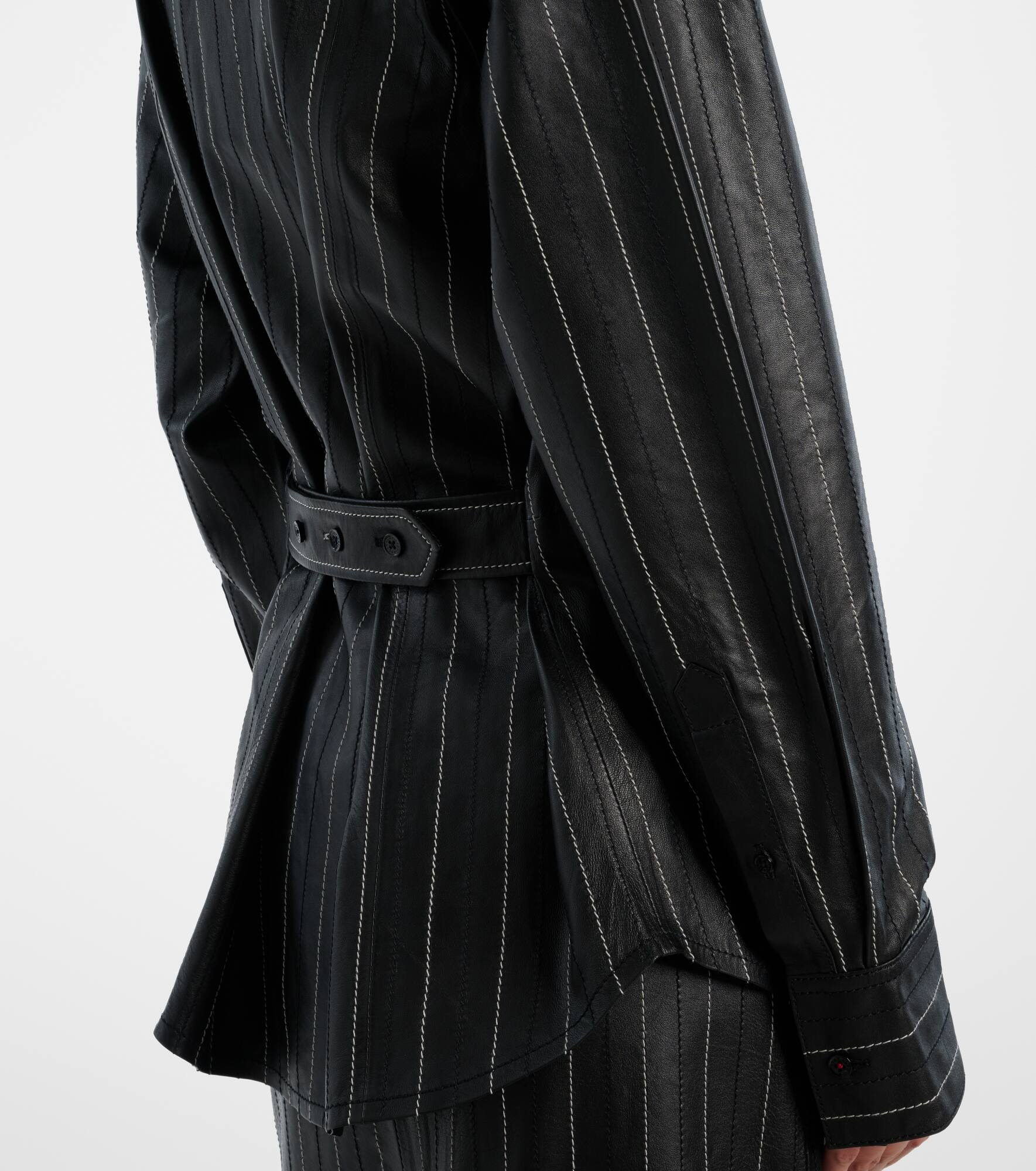 Belted leather jacket - 6