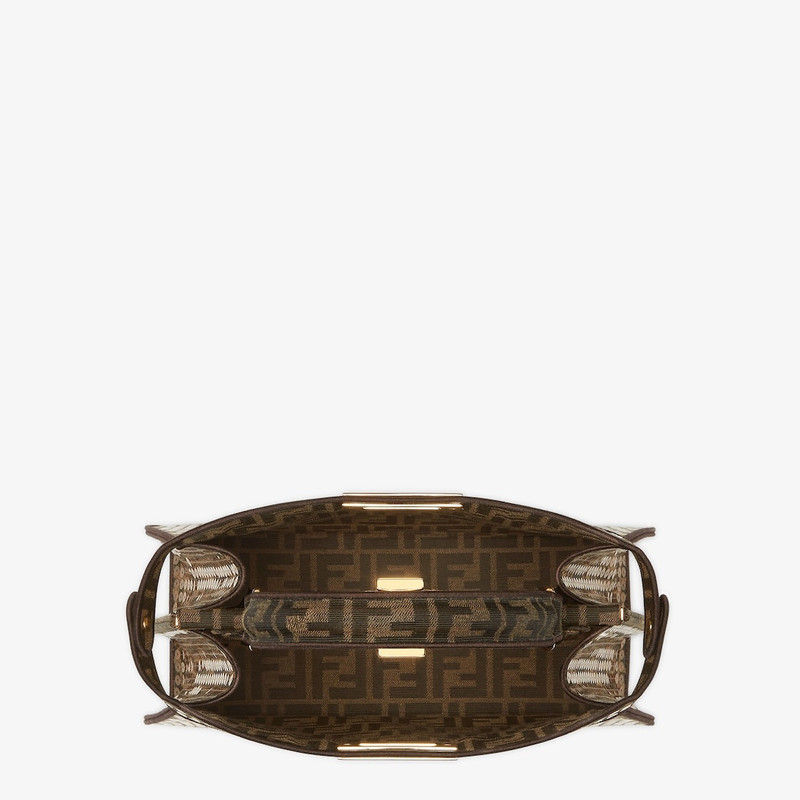 FENDI Peekaboo ISeeU Medium outlook