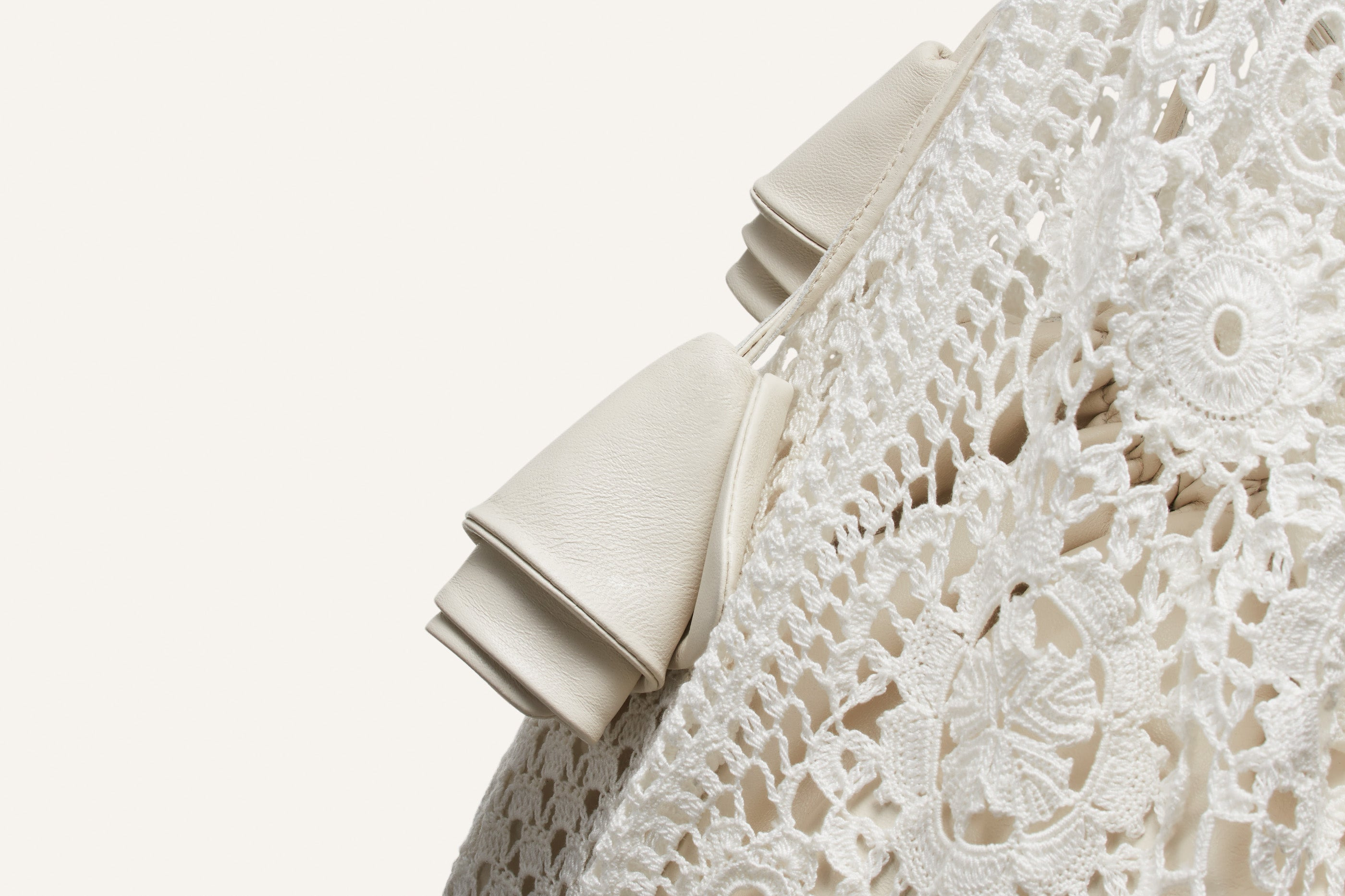 Crochet tote bag in white - 4