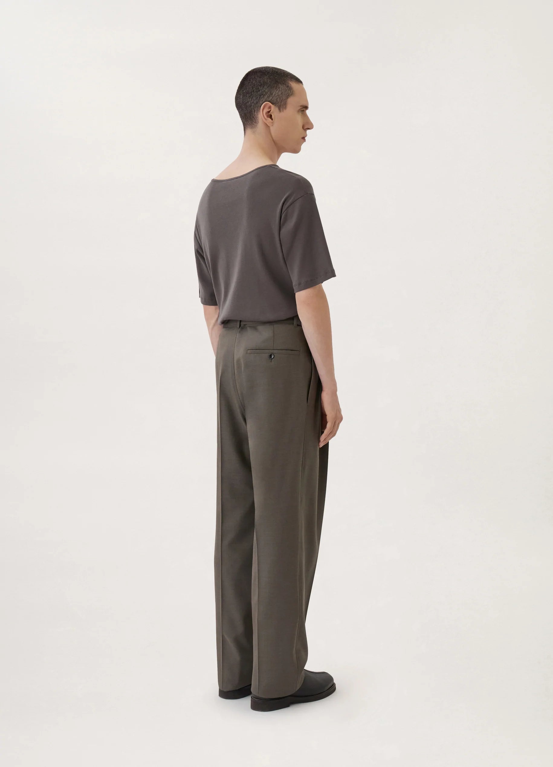 LOOSE PLEATED PANTS
TROPICAL POLY WOOL - 3