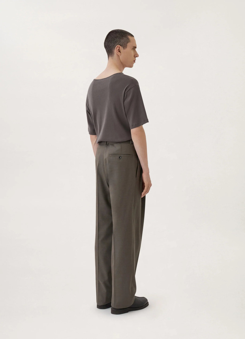 LOOSE PLEATED PANTS
TROPICAL POLY WOOL 3