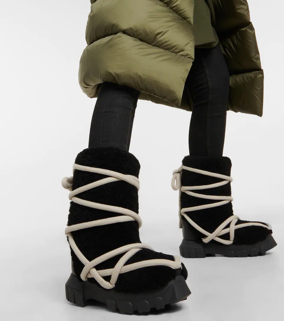 DRKSHDW lace-up shearling boots - 4