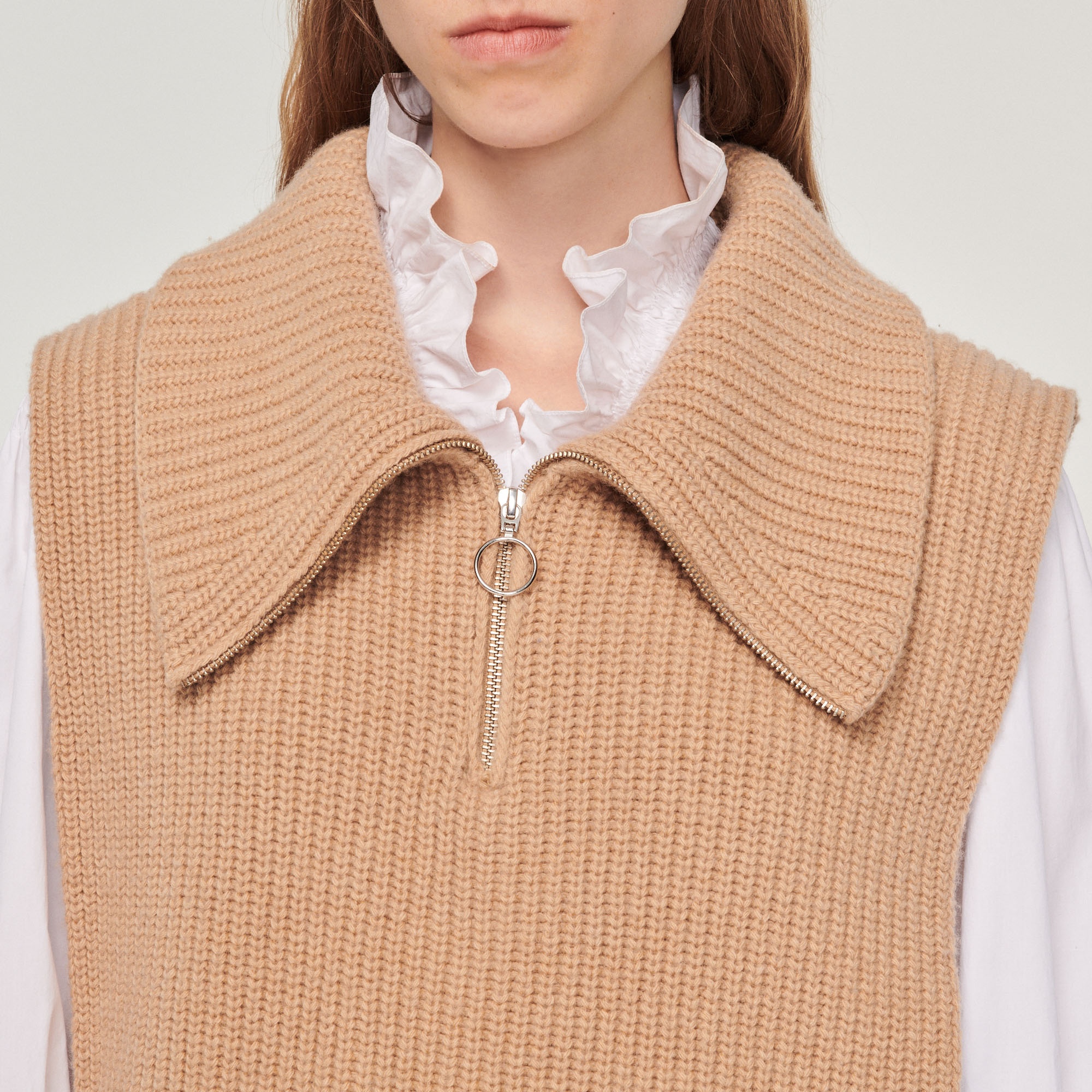 Knitted neck warmer with trucker collar - 4