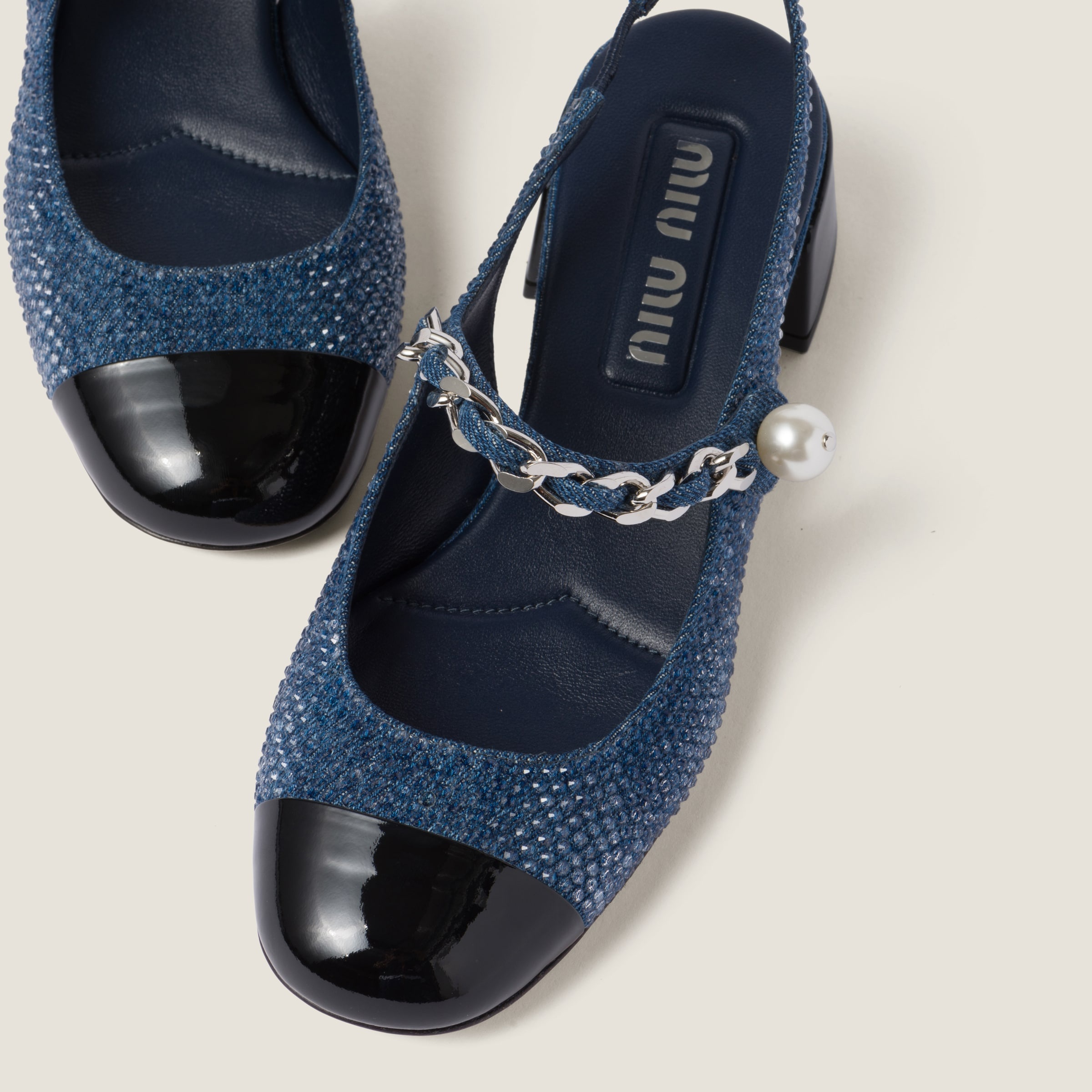 Denim and patent leather slingback pumps with artificial crystals - 4