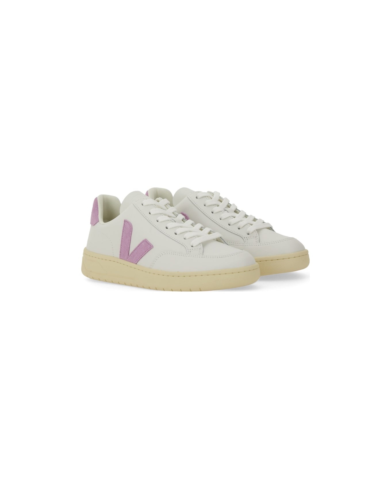 Sneaker "v-12" - 2