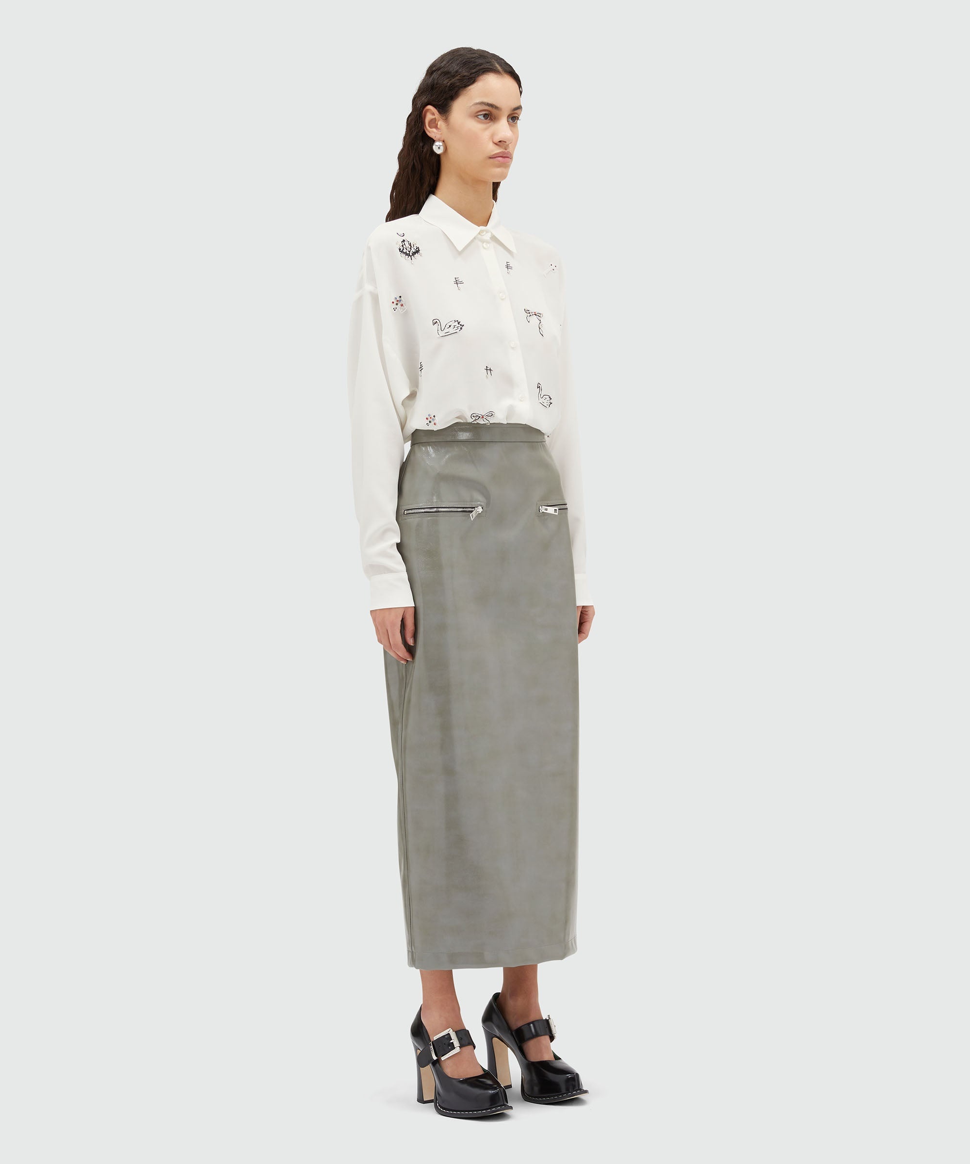 Crepe shirt with embroidery - 4