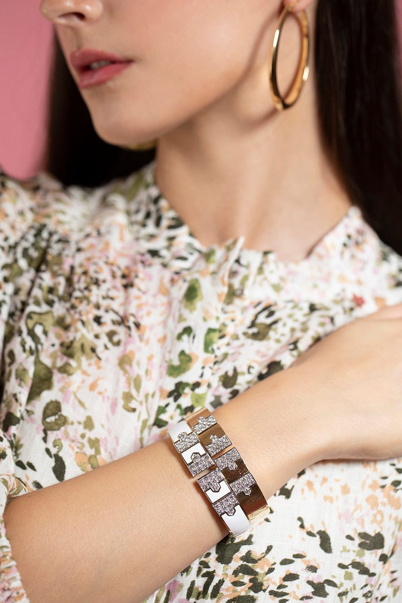 DAVID WEBB Diamond Hammered Lane Bracelet outlook