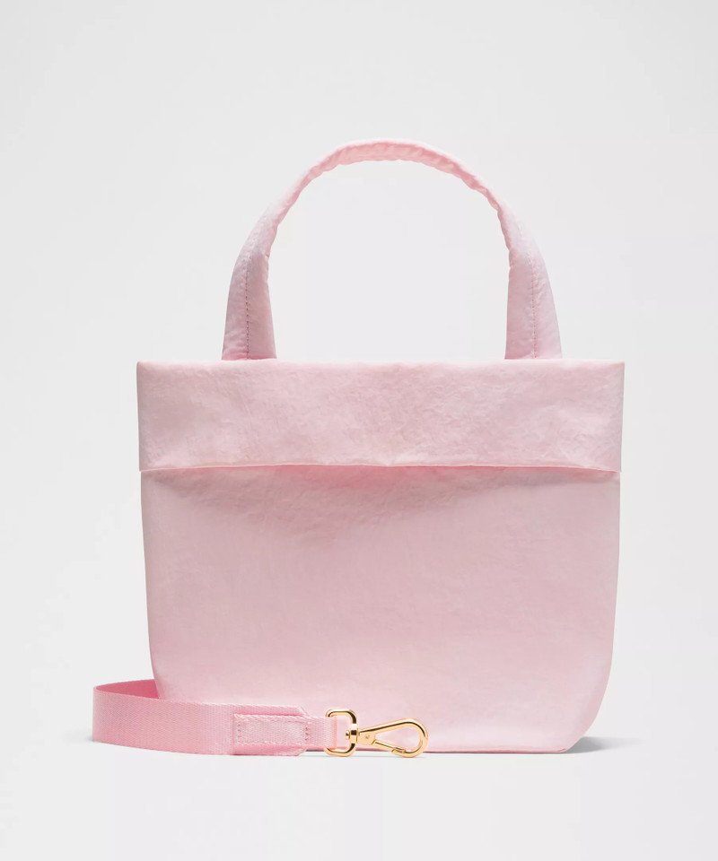lululemon On My Level Small Tote Bag 5L outlook