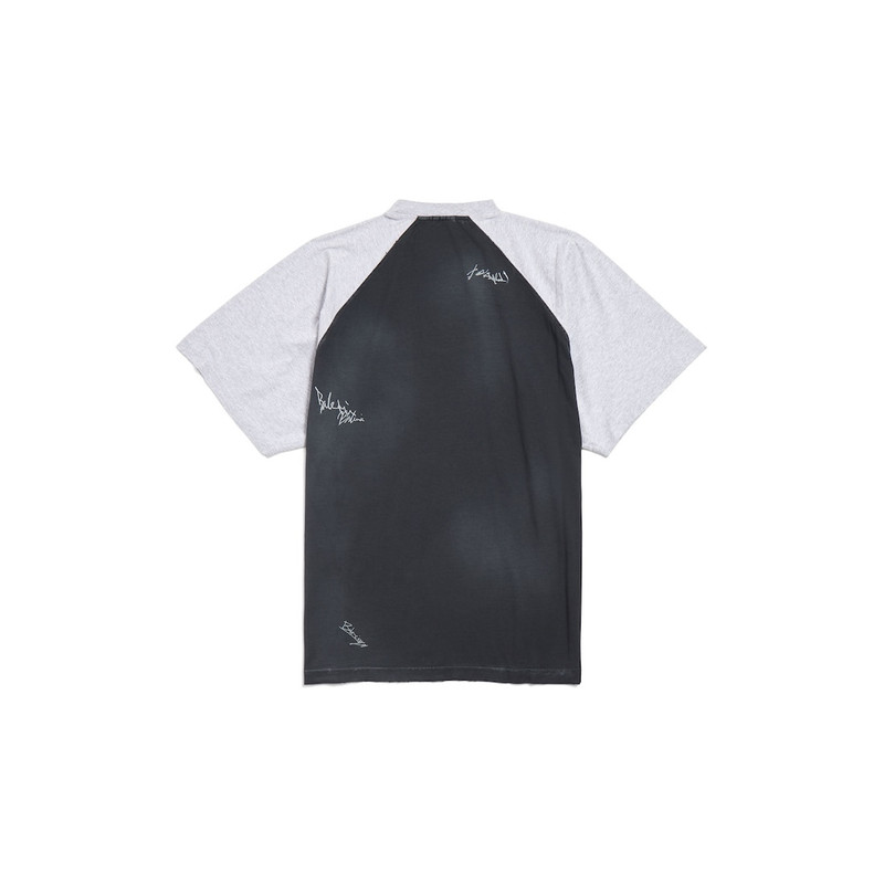 BALENCIAGA Men's Banana Raglan Oversized T-shirt in Black Faded outlook