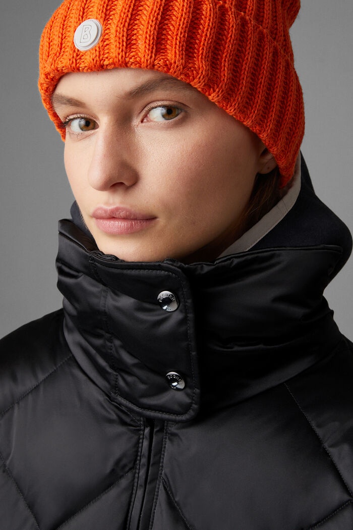 Tessi Down coat in Black - 6