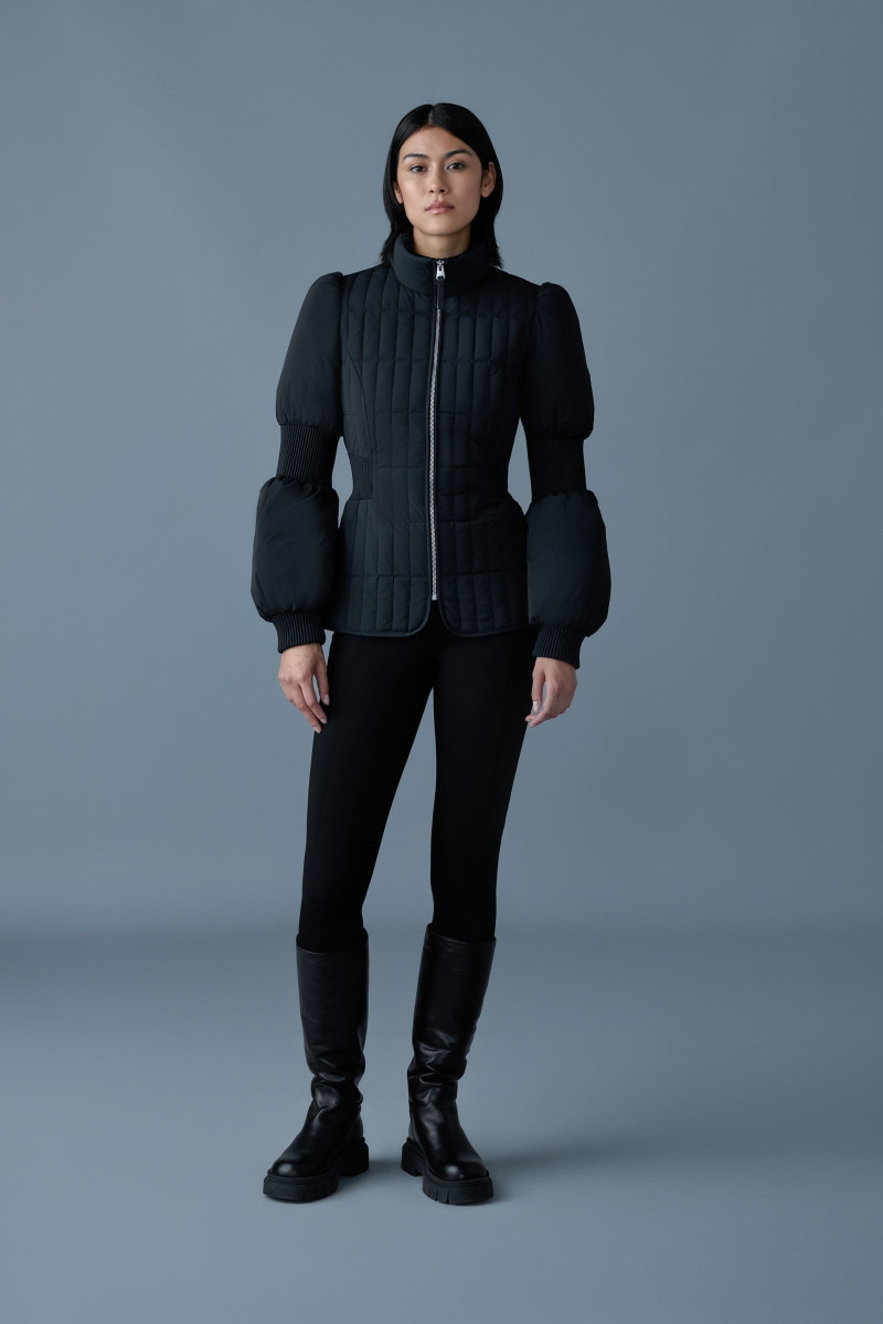 MACKAGE FELICIA Light down vertical quilted jacket smocked at waist outlook