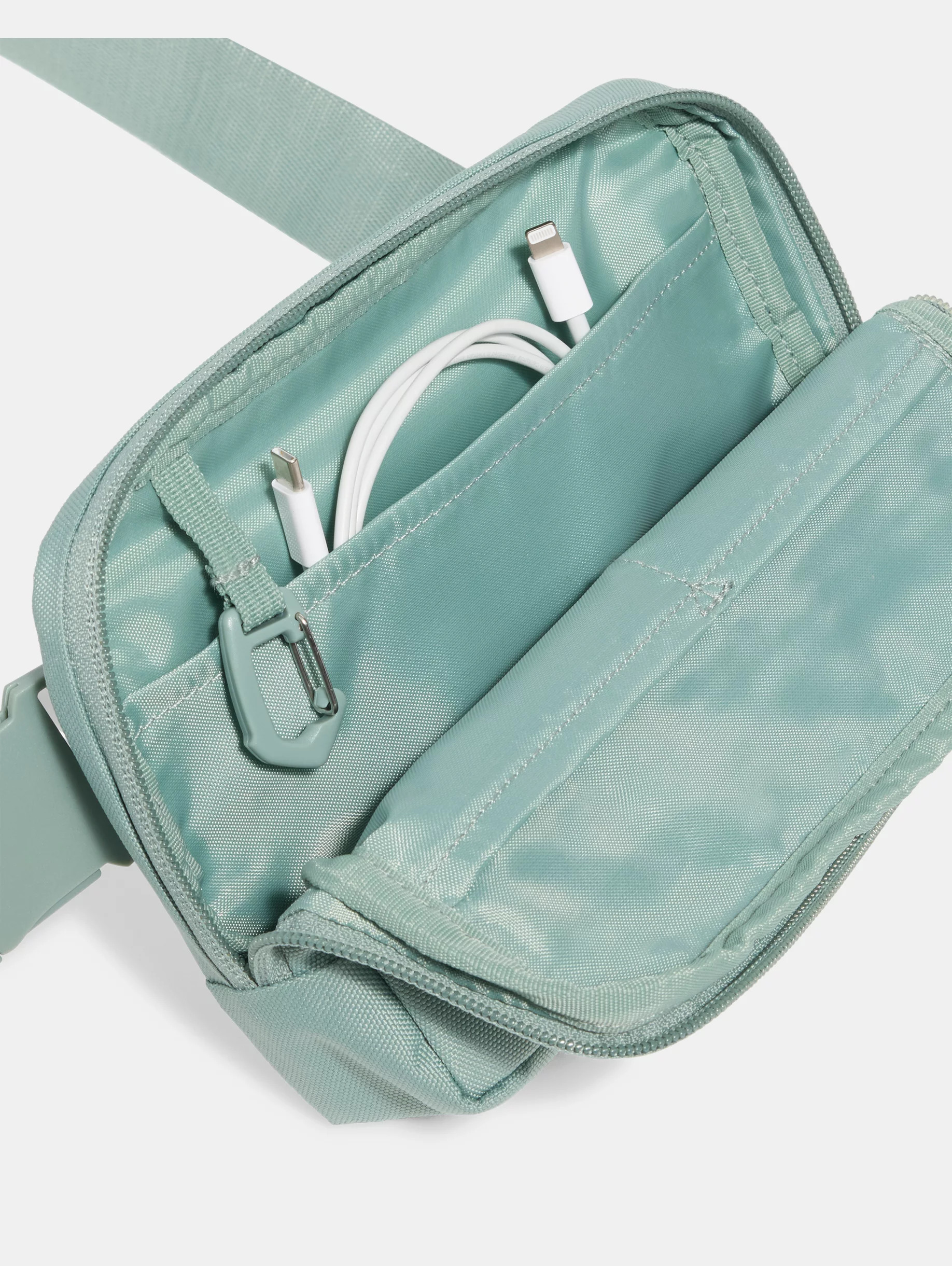 UA Essential Waist Bag Crossbody - 3