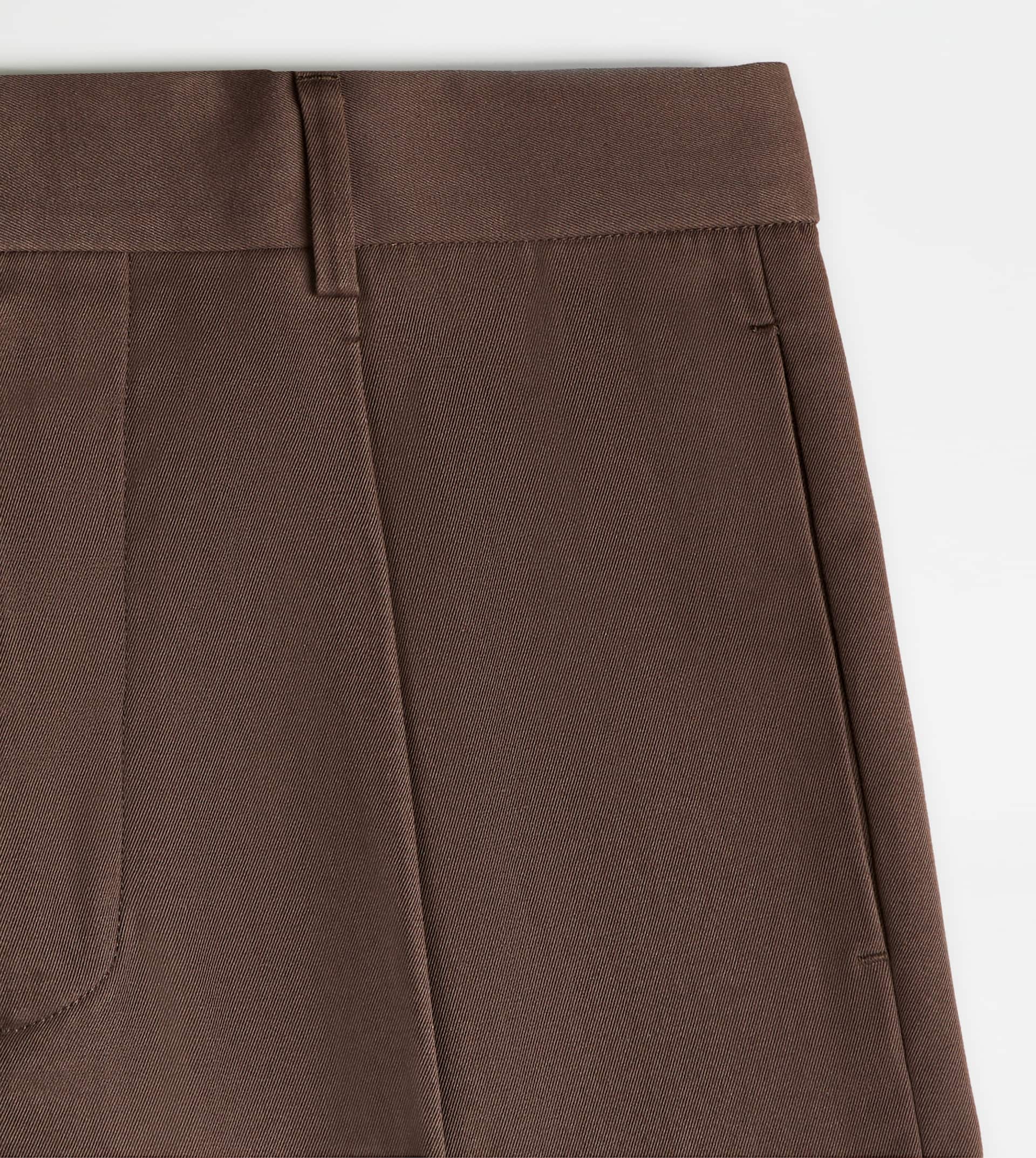PANTS WITH DARTS - BROWN - 8