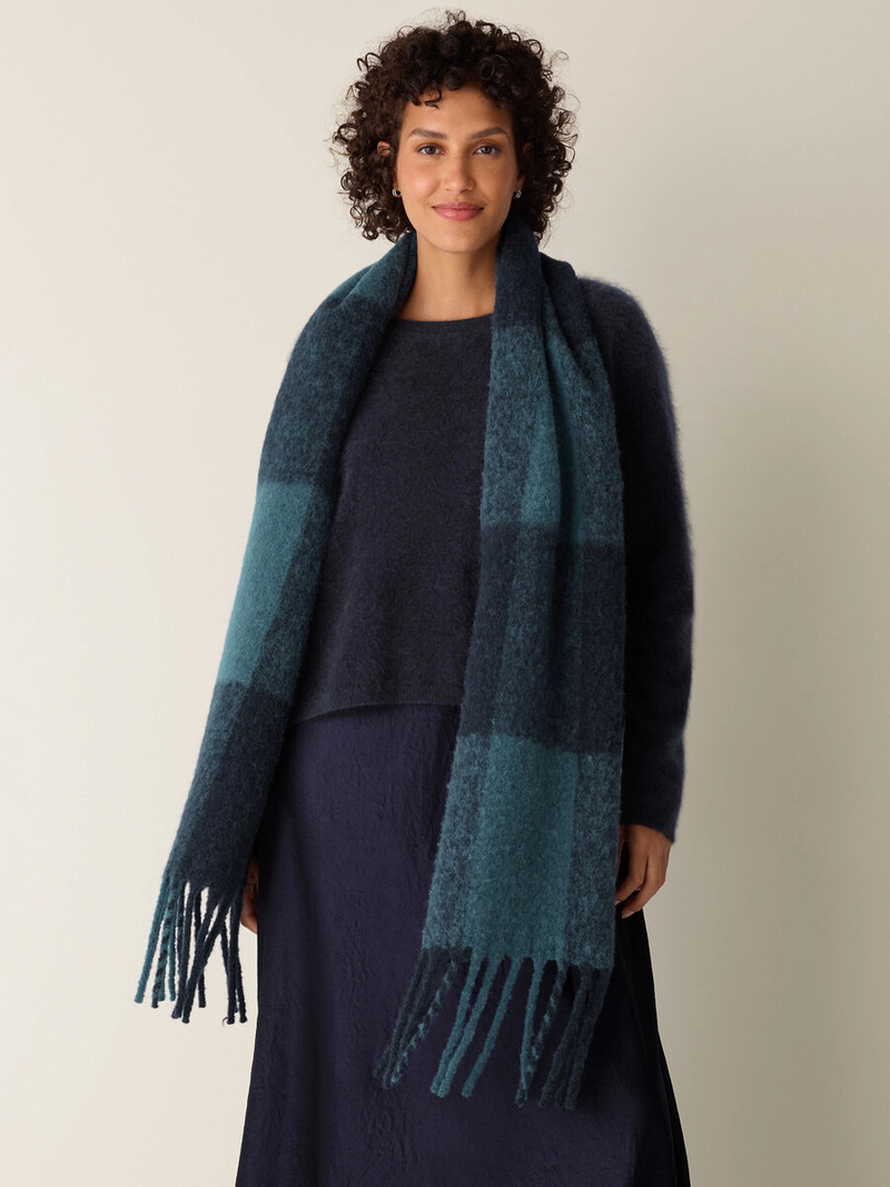 Boucle Cloud Scarf 3