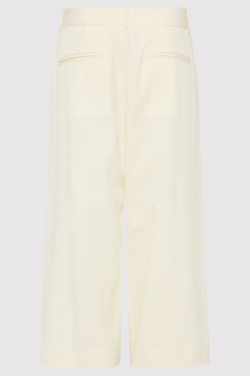 ST. AGNI Bermuda Shorts - Milk outlook