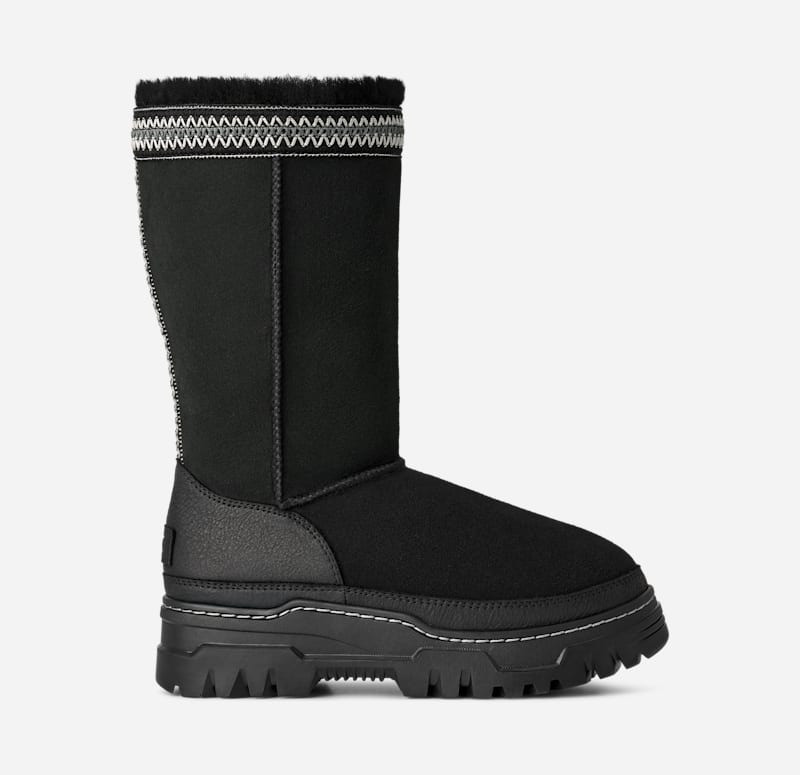 ® Women's Classic Tall TrailGazer Sheepskin Classic Boots in Black 1
