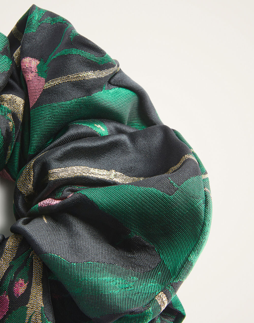 Giga Scrunchie - 4