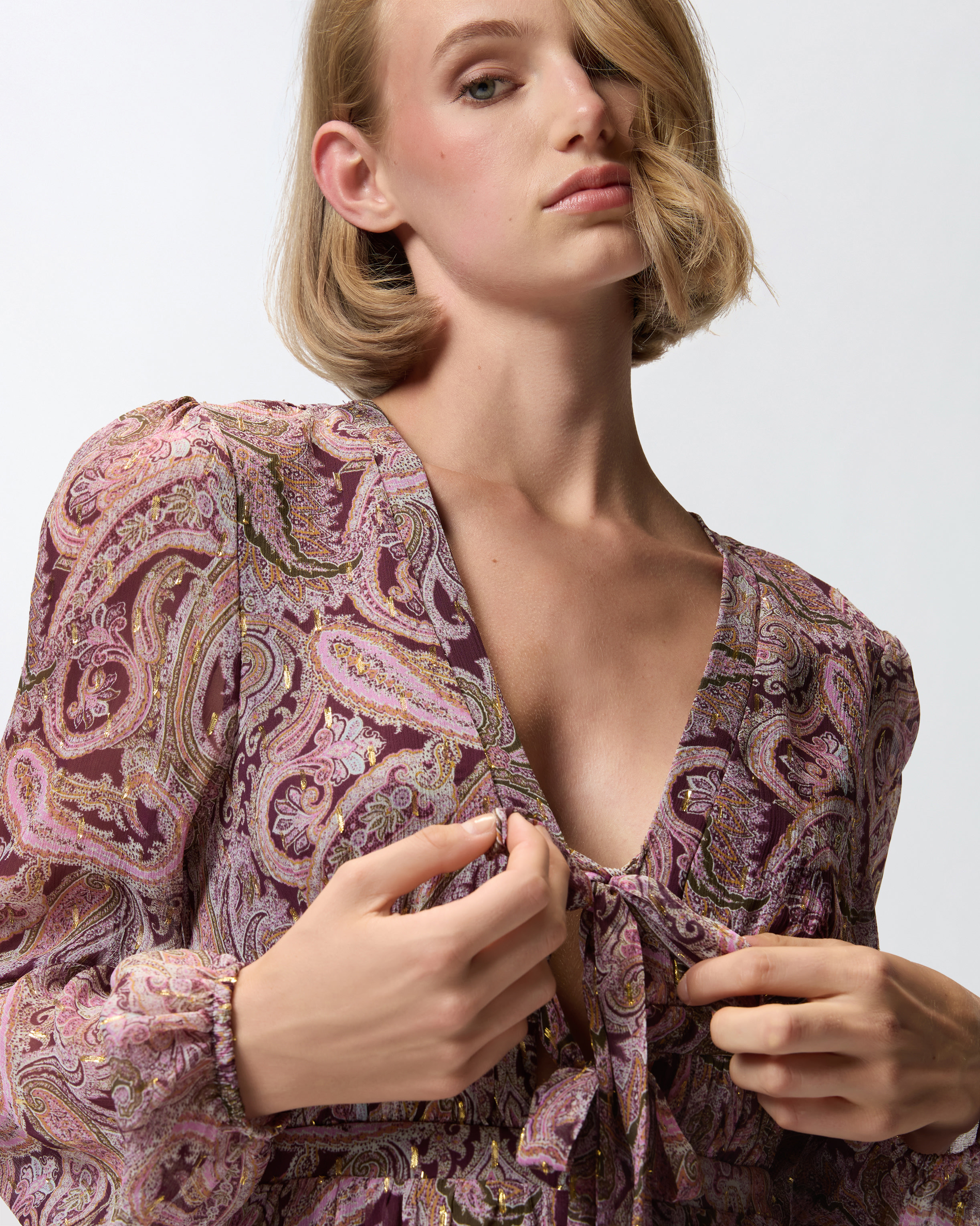 MINI DRESS WITH METALLIC CASHMERE PRINT - 5