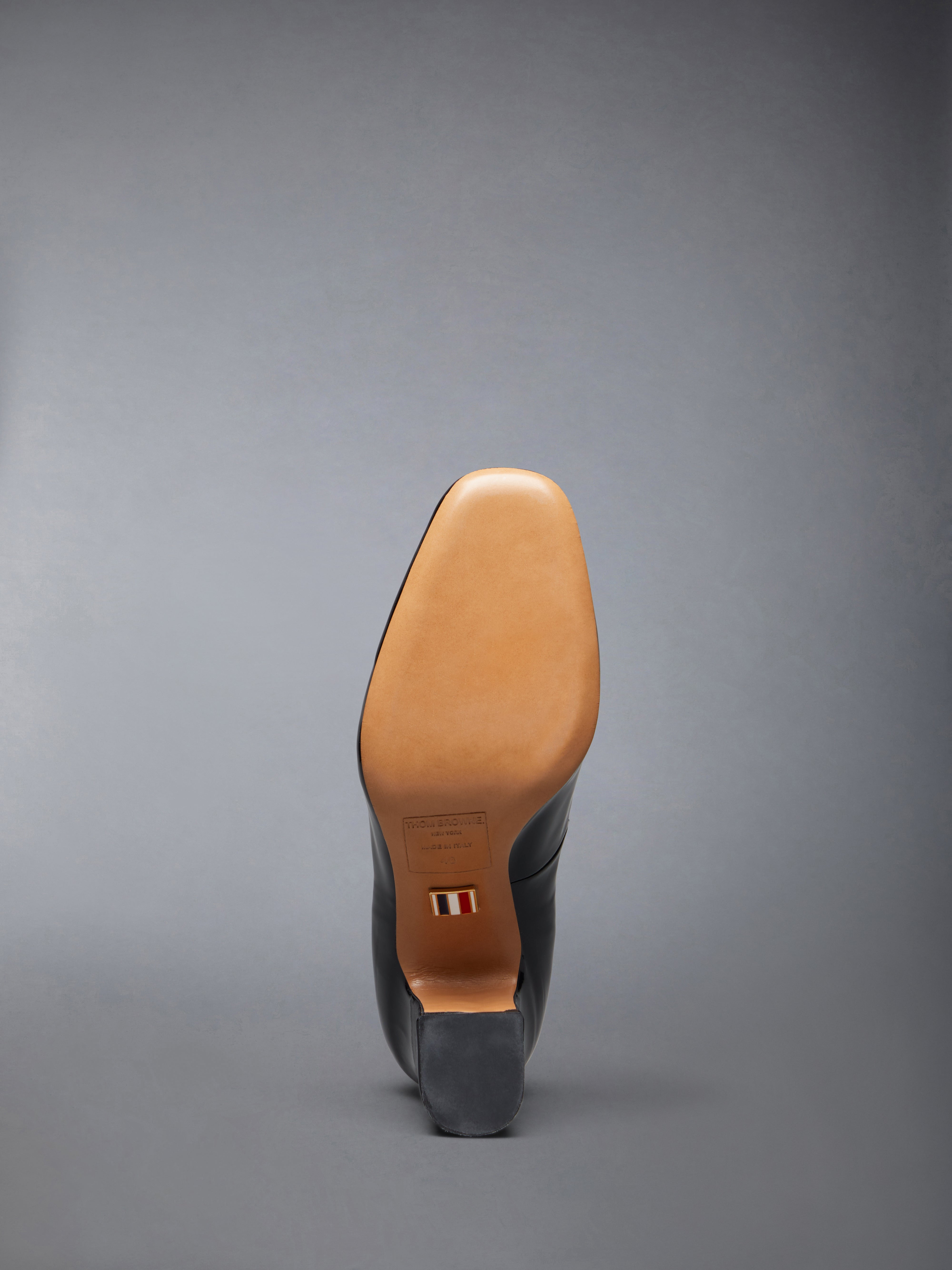 Patent Vitellino Gooddyear Leather Sole Bow and Collar Heel Court Shoe - 6