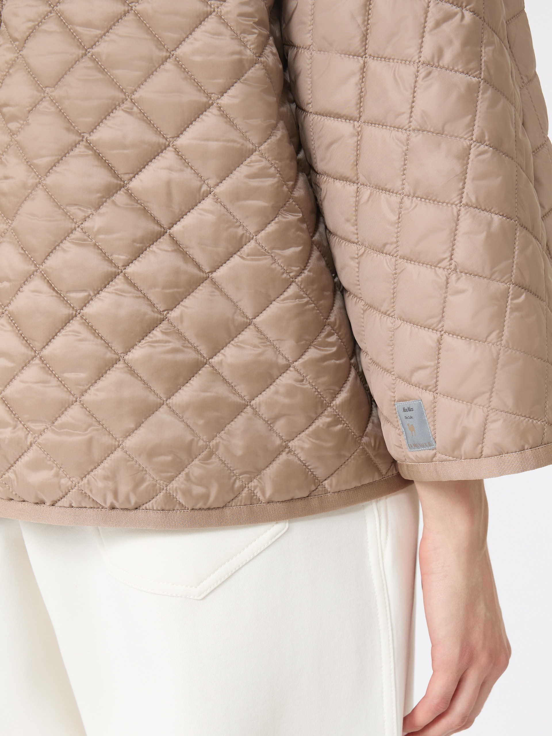 DELFINA Reversible padded cape in water-repellent canvas - 5