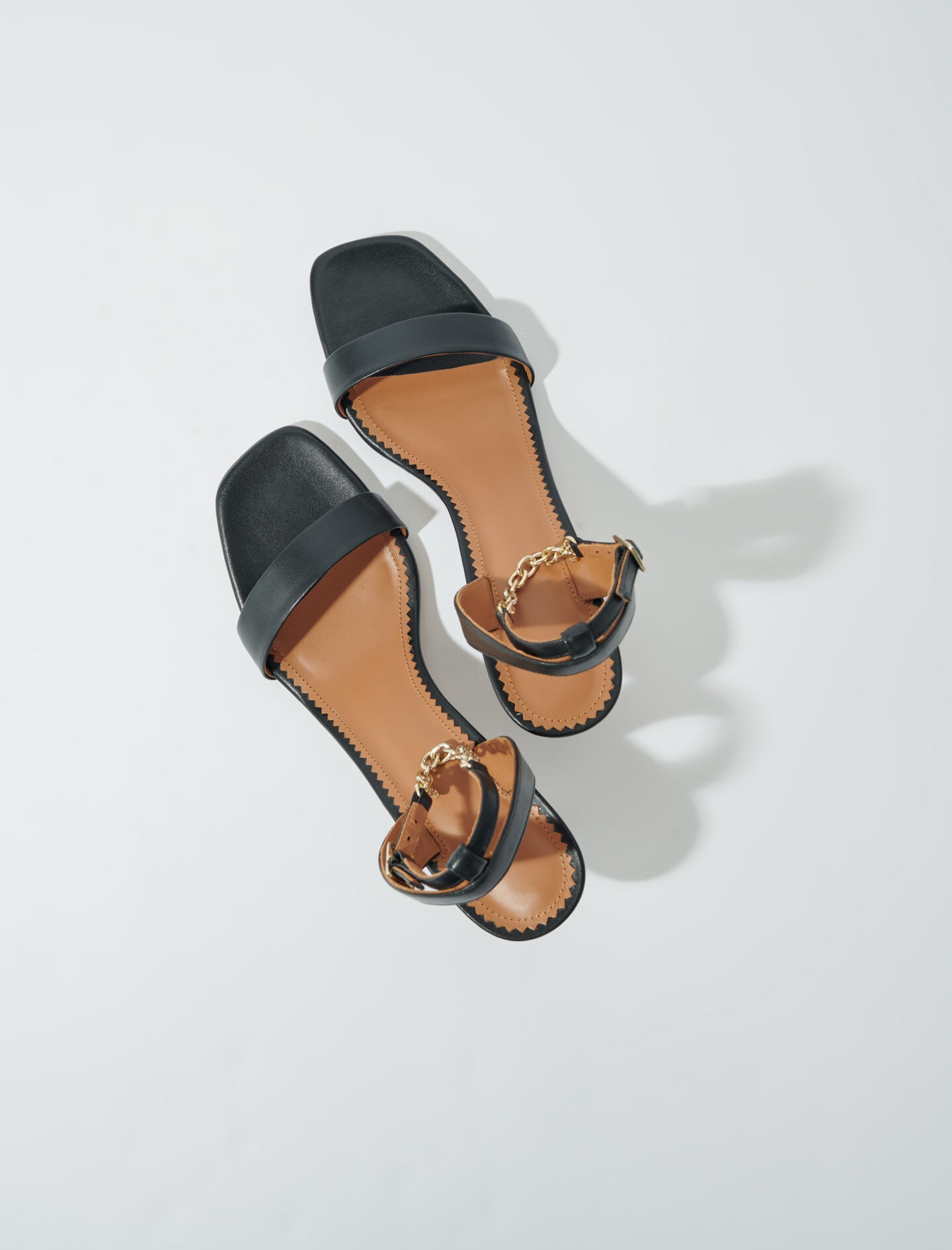 Leather sandals with heels - 3