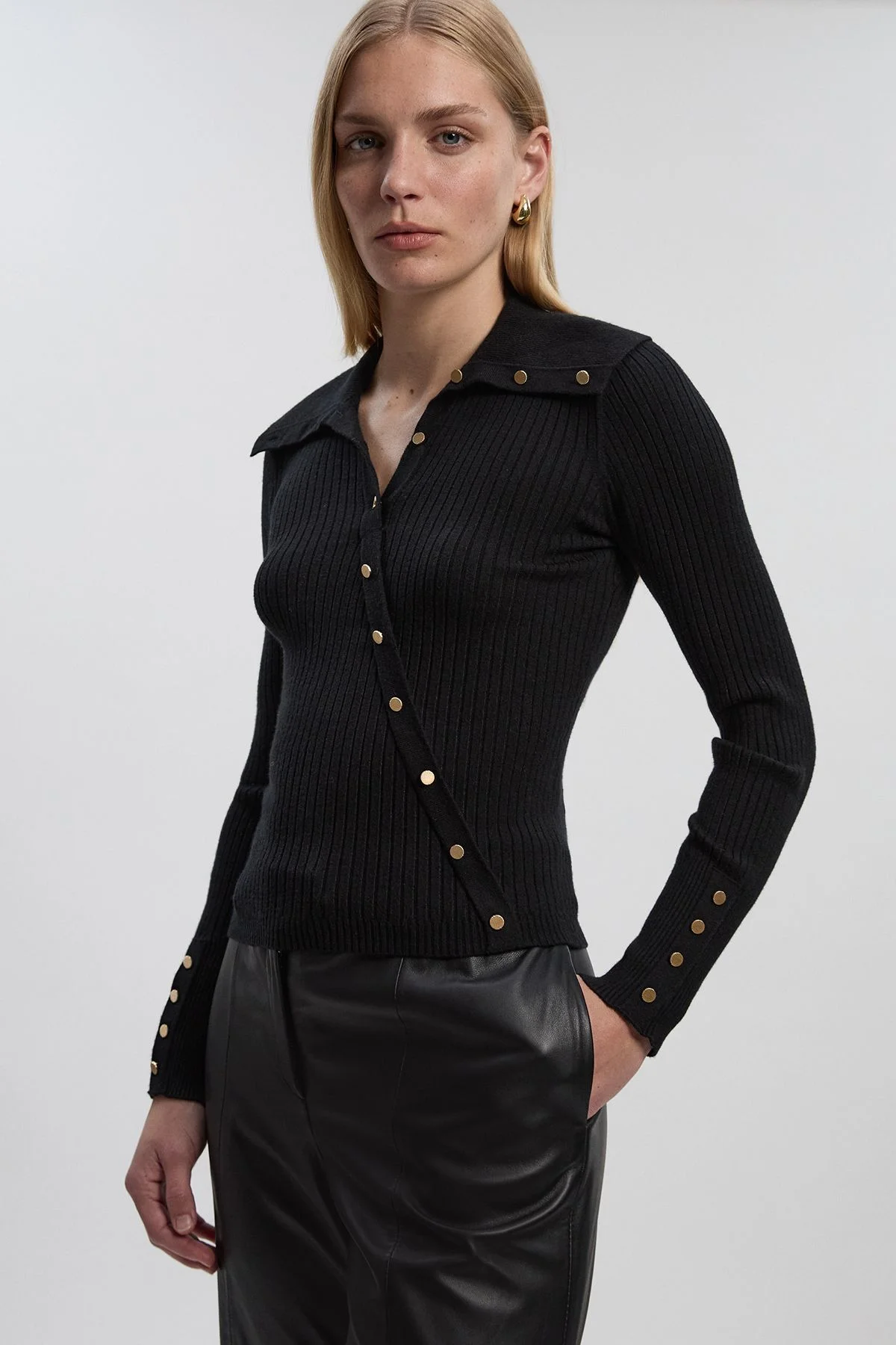 Viscose Blend Trim Detail Knit Top - 1