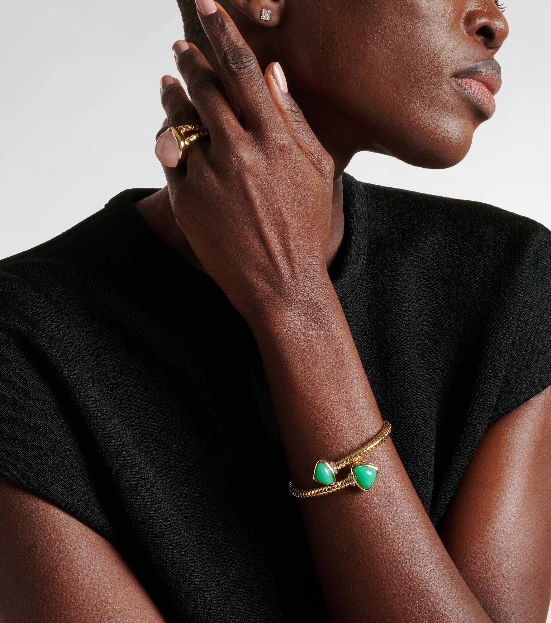 Trisolina Bypass 18kt gold cuff bracelet with diamonds and chrysoprase - 3