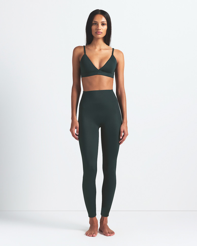 NikeSKIMS Shine Women's High-Waisted Bonded 26" Leggings 1