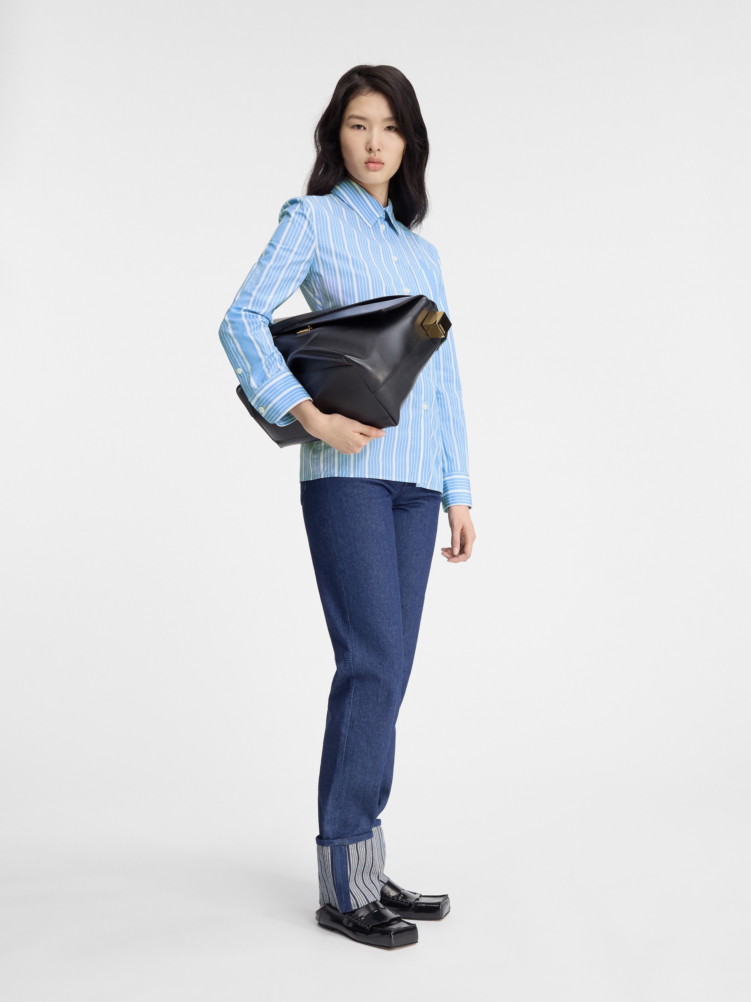 La chemise de costume - 3