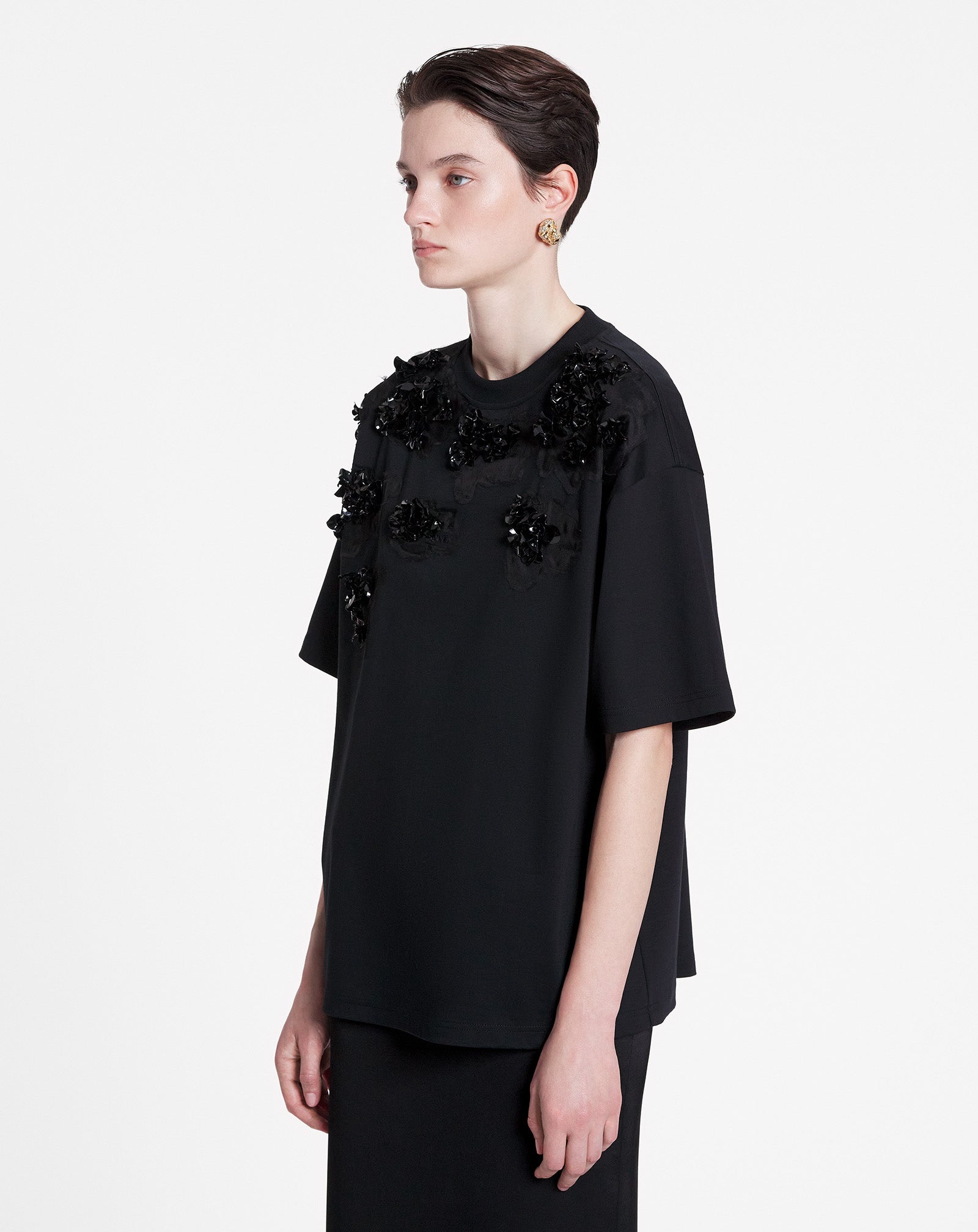 OVERSIZED T-SHIRT WITH FLORAL EMBROIDERY - 3