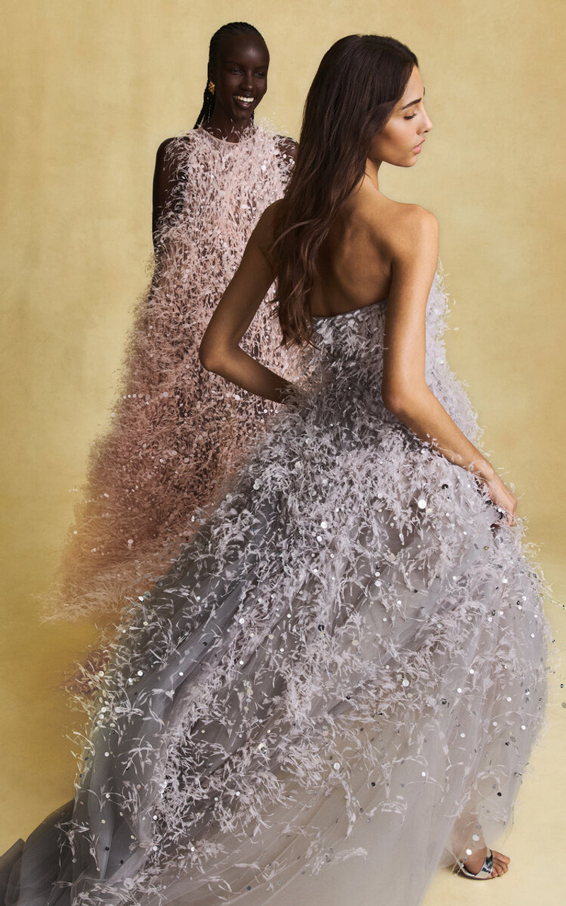 Oscar de la Renta Strapless Point D'esprit Gown light grey outlook