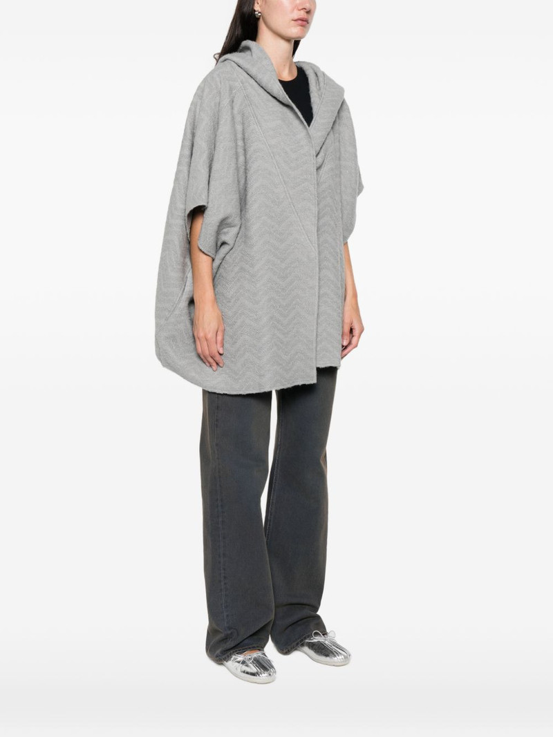 hooded cape 3