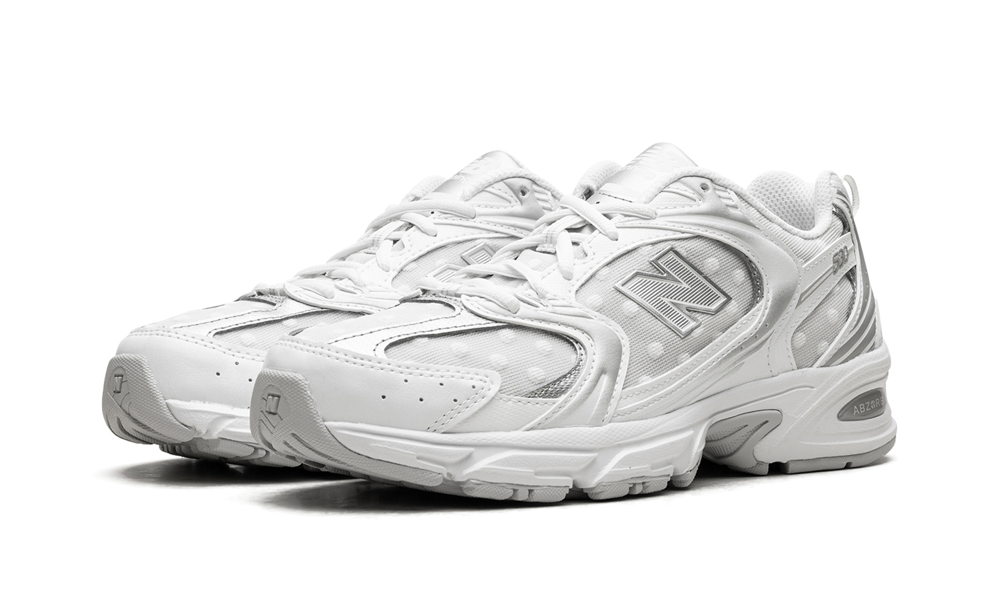 古錢 銀円 Womens New Balance 530 Sneakers In Silver | Soletrader