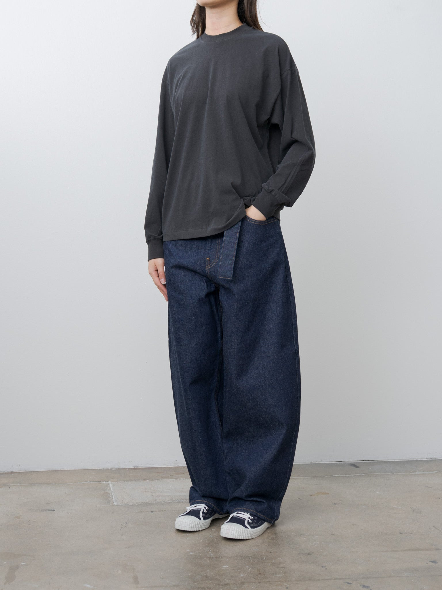 Fresca Nubuck Longsleeve T–Shirt - Charcoal Gray - 3
