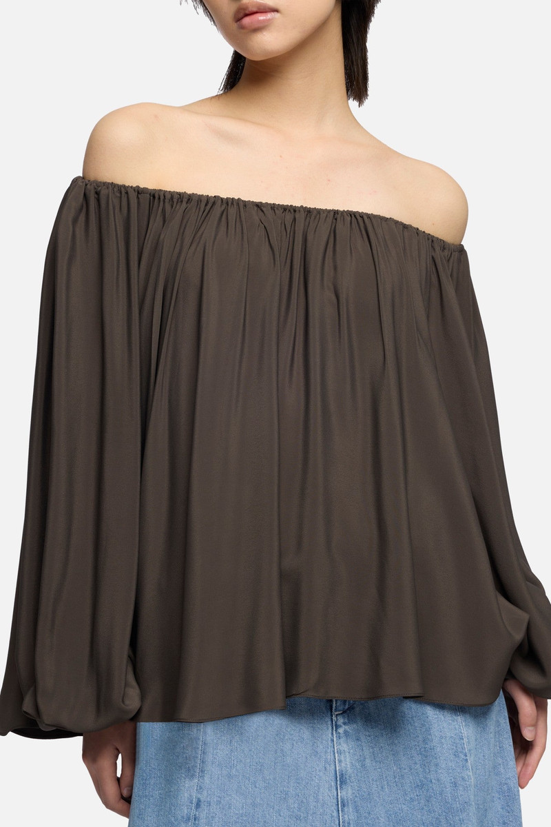 OFF SHOULDER BLOUSE in Silk Brownie 4