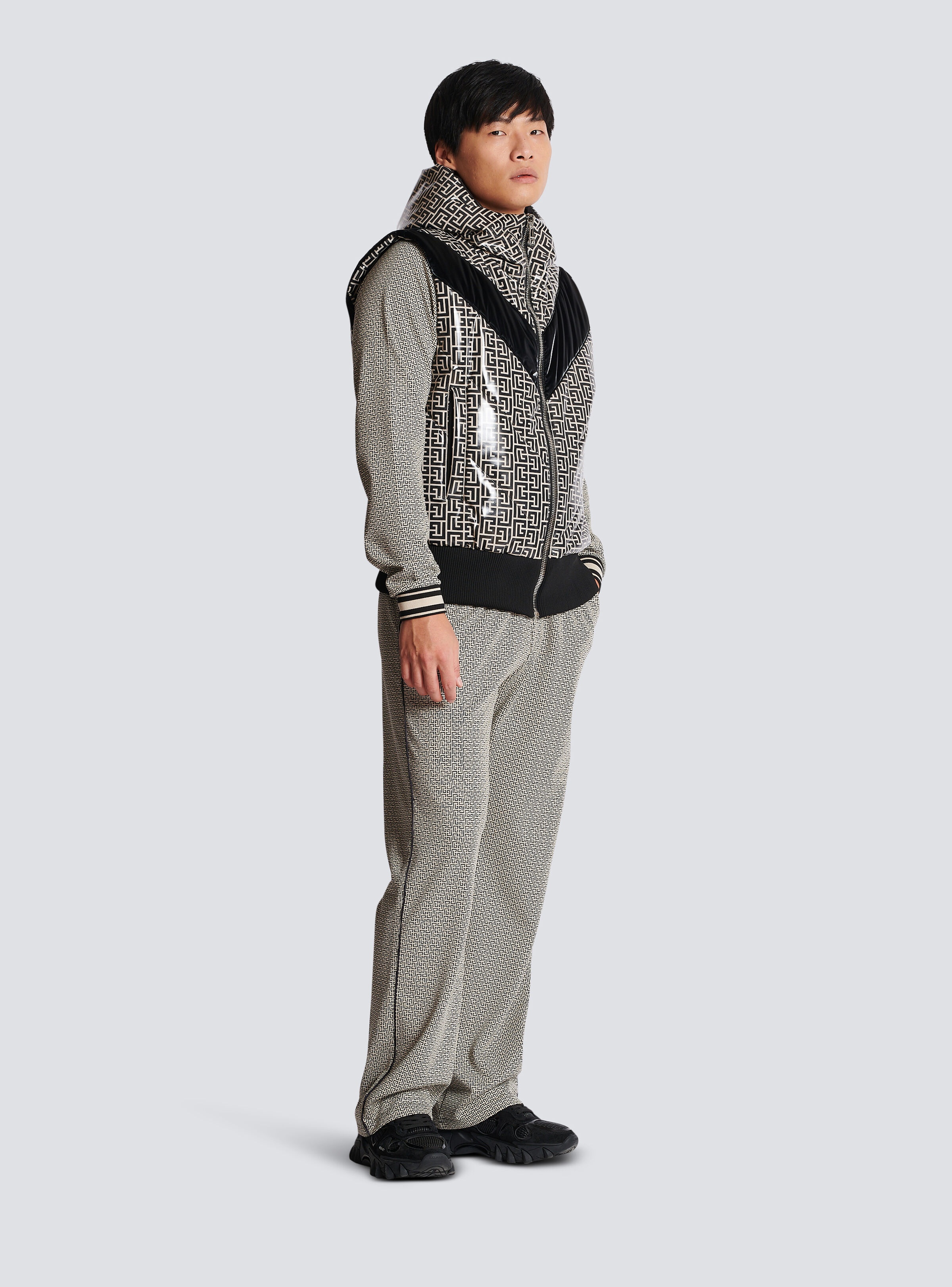 Puffer gilet jacket with monogram detail - 3