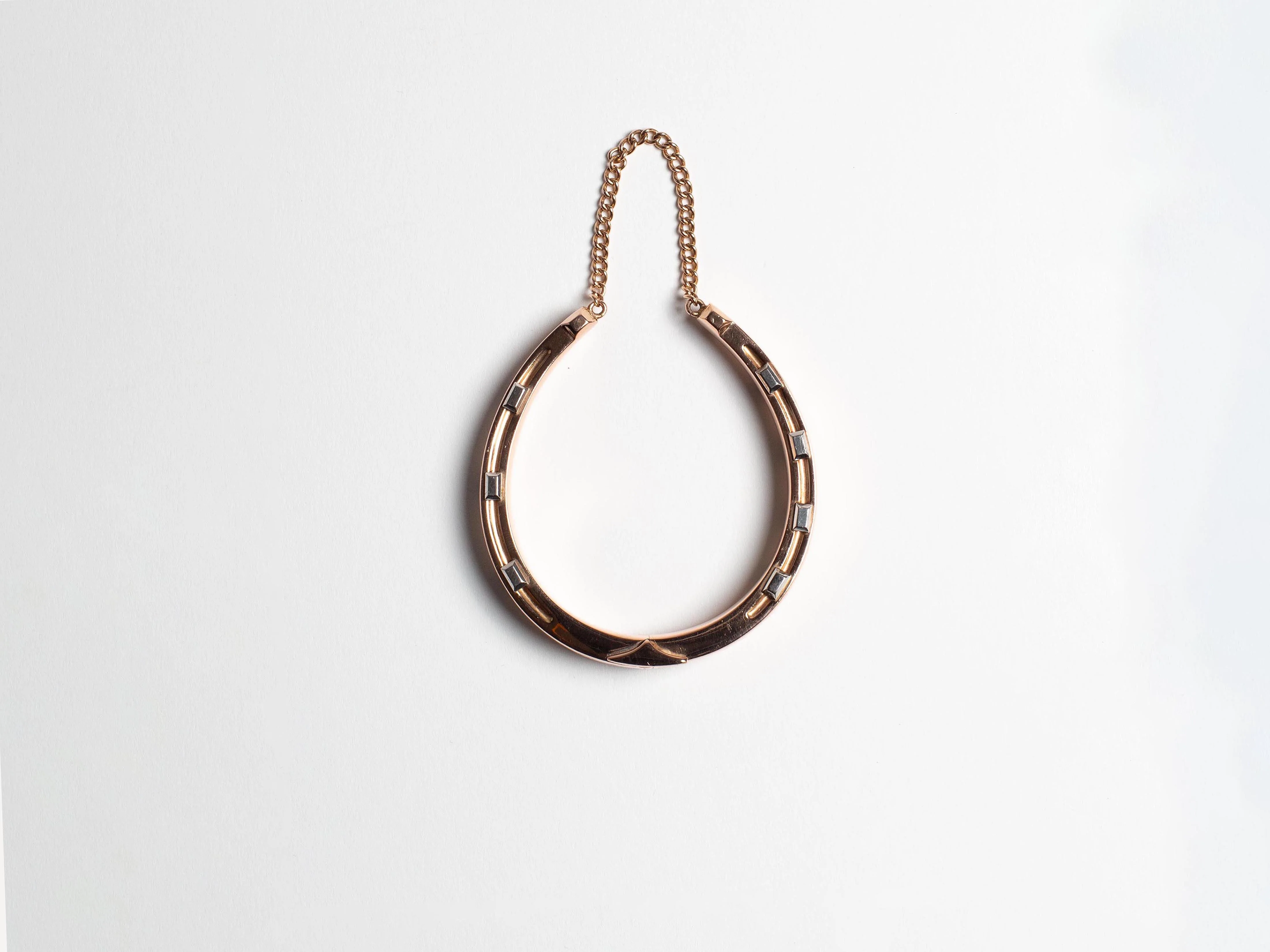 HORSESHOE BANGLE IN 15kt GOLD - 1