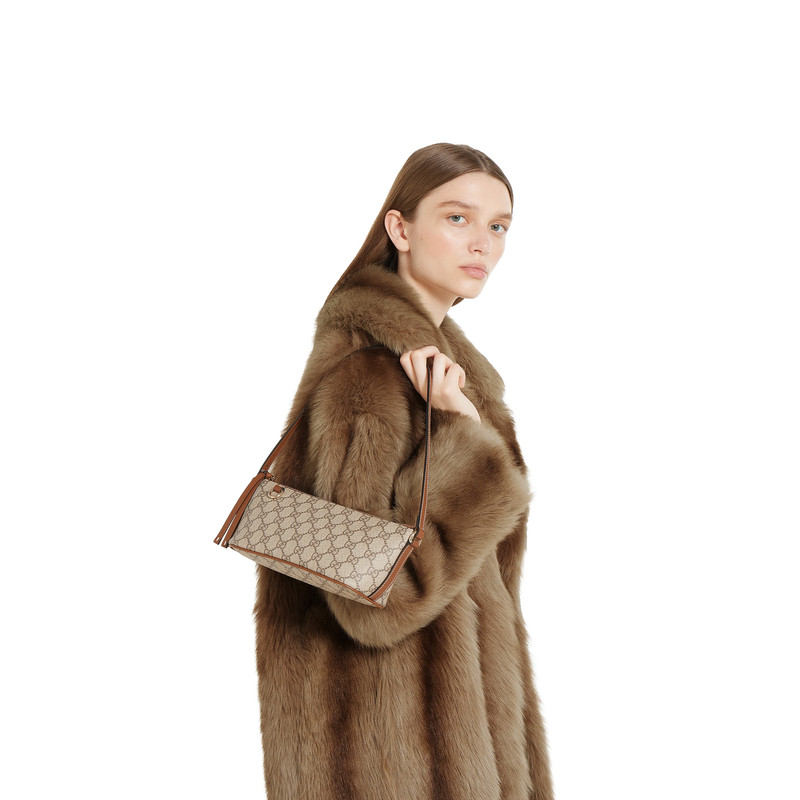 GG Emblem small shoulder bag 4