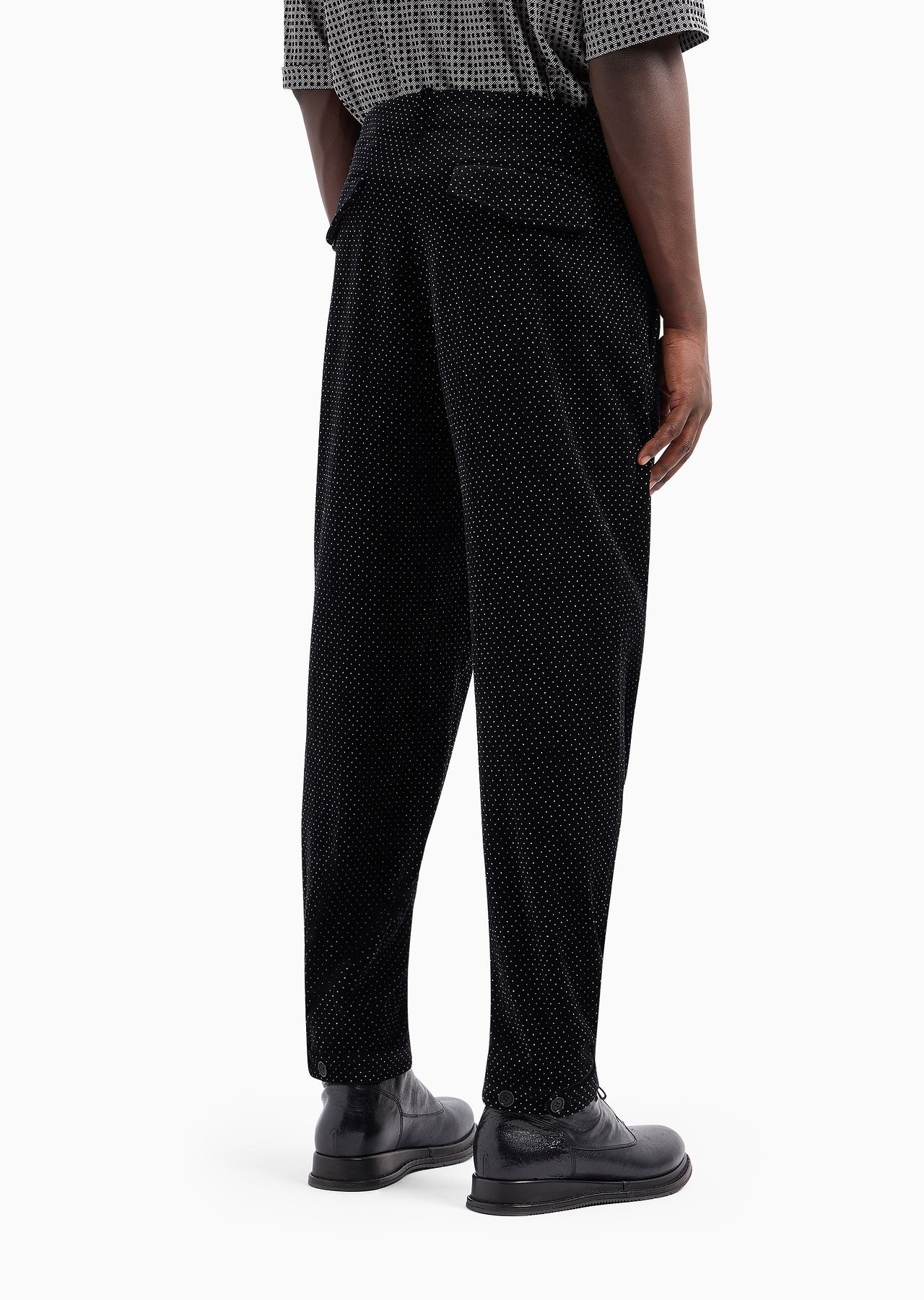 One-pleat trousers in seersucker velvet with a polka-dot motif - 3