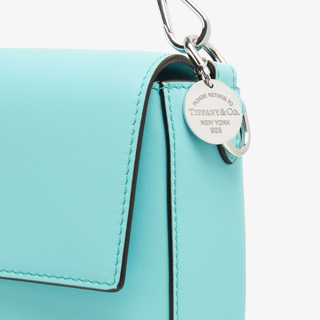 Fendi and Tiffany & Co. have collaborated on an exclusive re-edition of the iconic medium Baguette b - 6