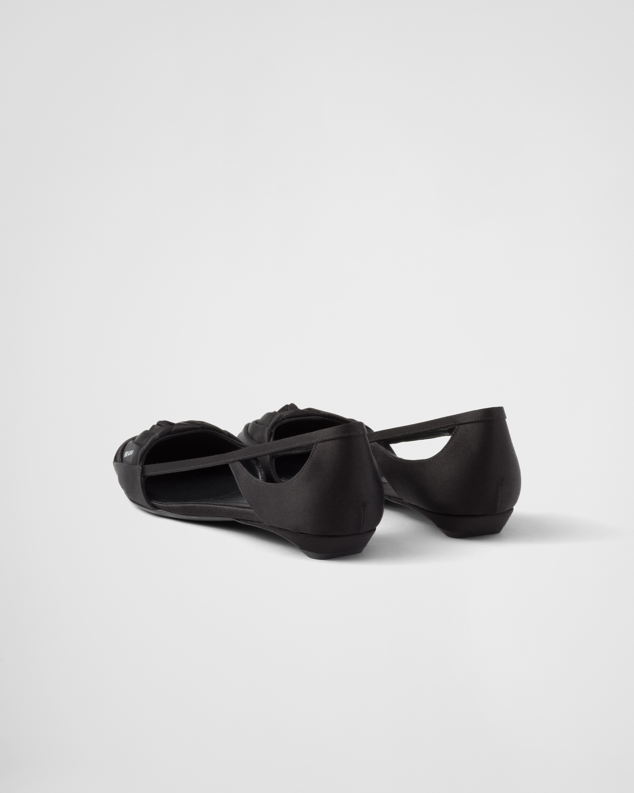 【関税＆送料込み】Prada Satin-Finish Cut-Out Ballerinas Prada satin-finish cut-out ballerina shoes | farfetch