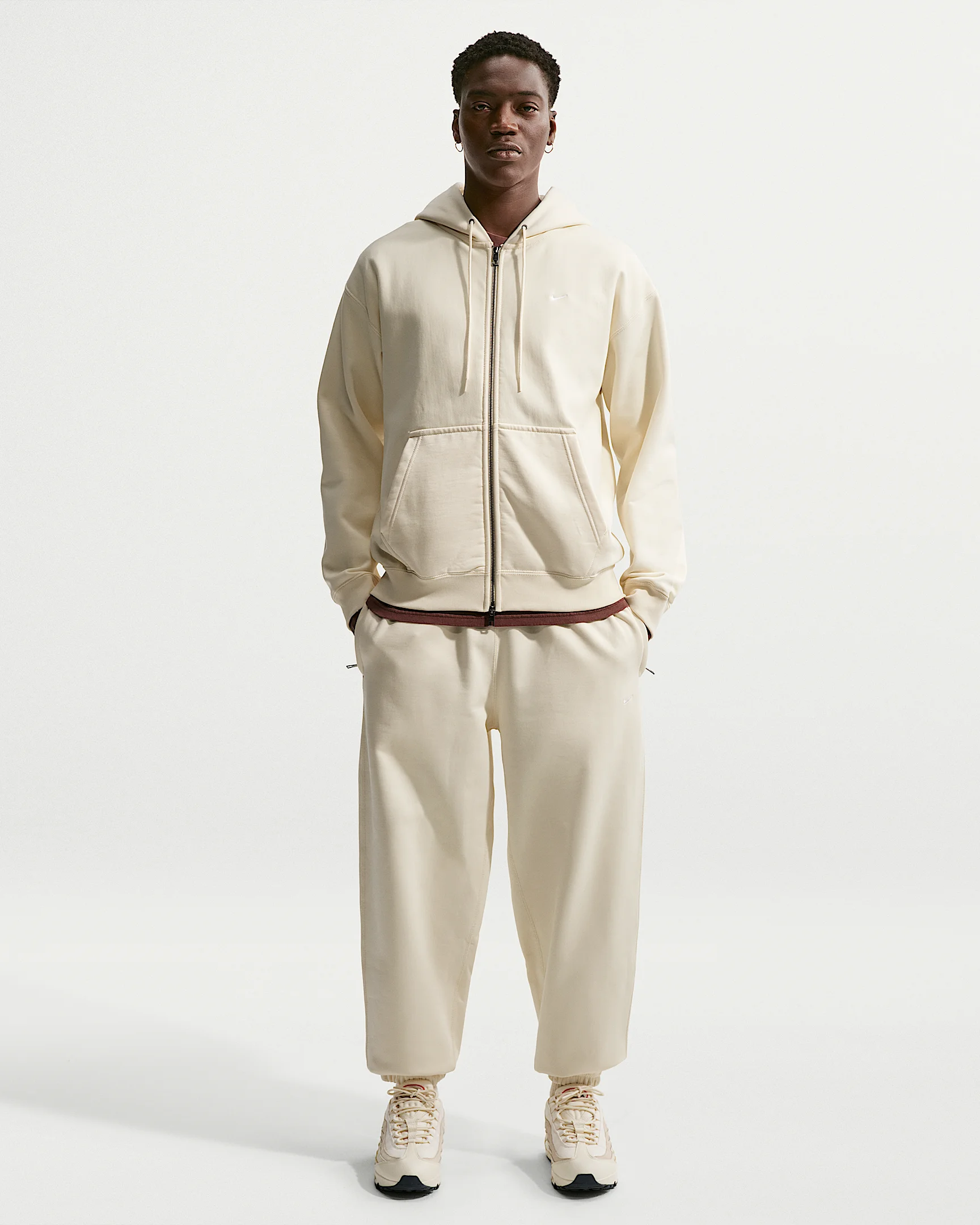 Nike Solo Swoosh Men's Cuffed Fleece Pants - 1