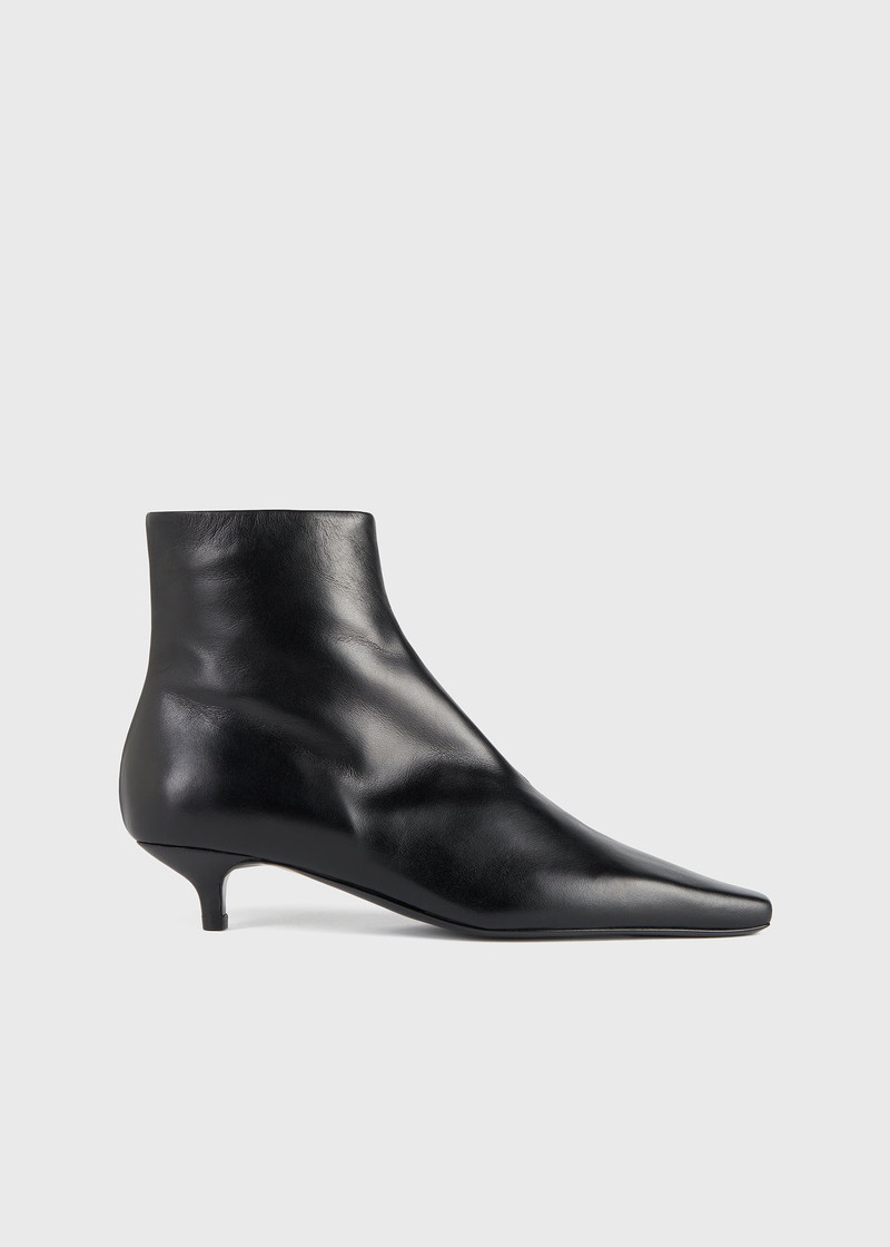 The Slim Ankle Boot black 7